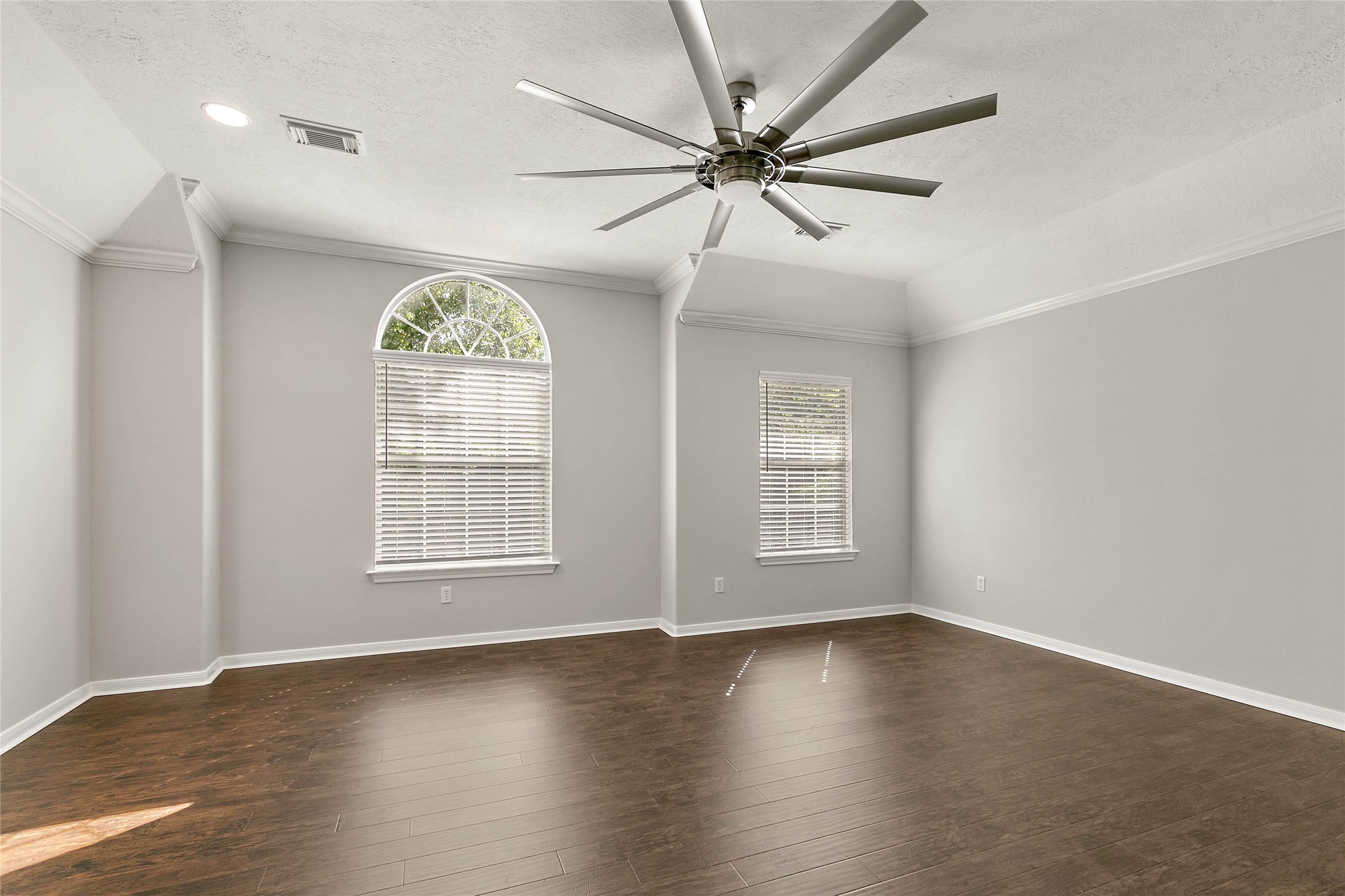 139 Ledgestone Place Property Photo 32