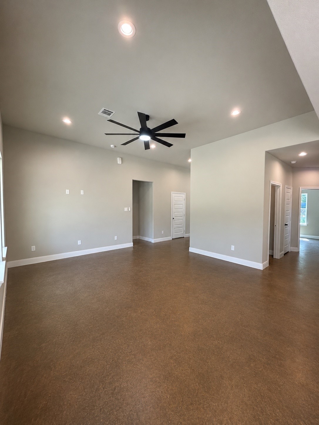 15506 Arrowhead Loop W Property Photo 14