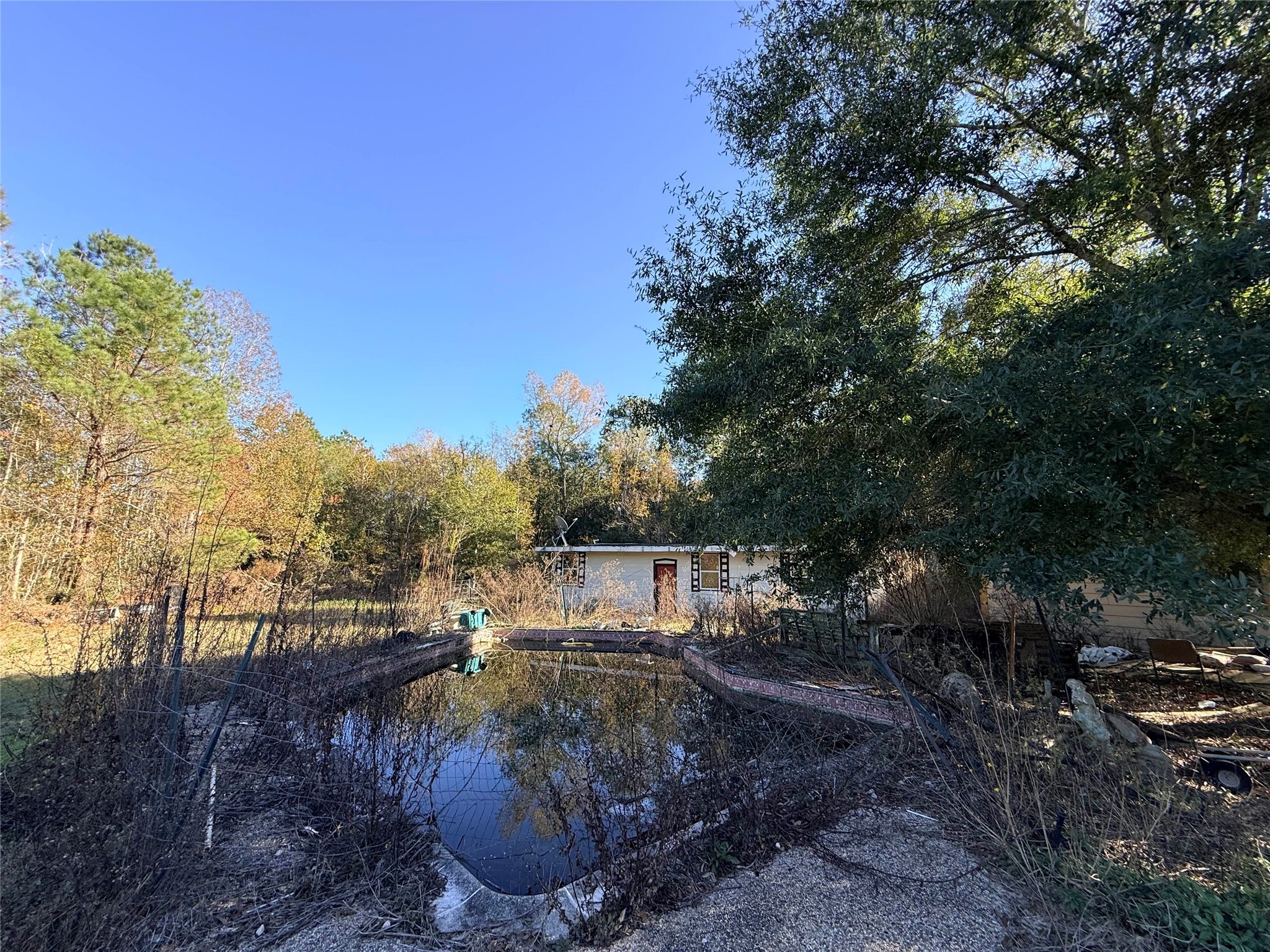 719 County Rd 3880 Property Photo 7