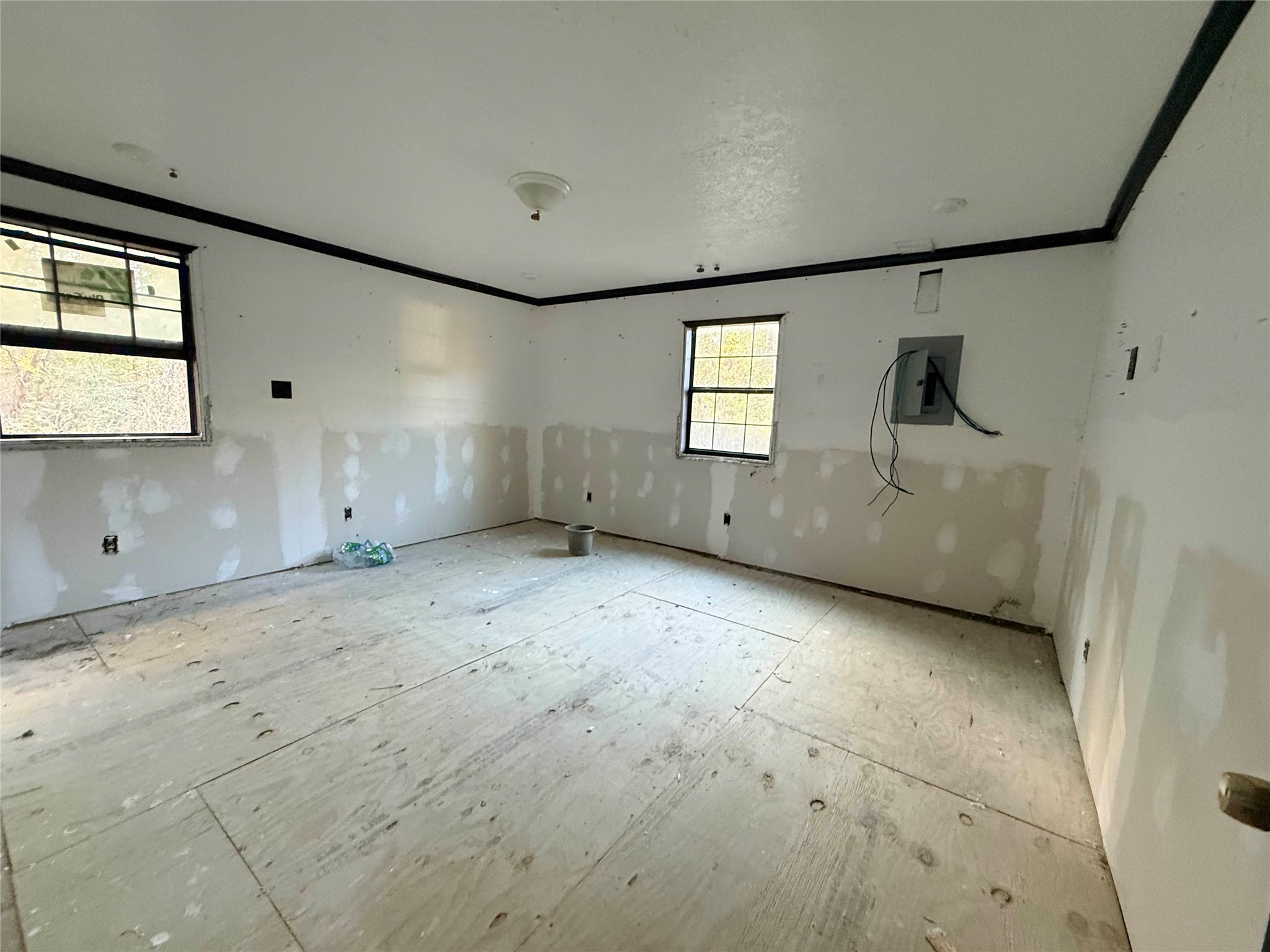 719 County Rd 3880 Property Photo 18