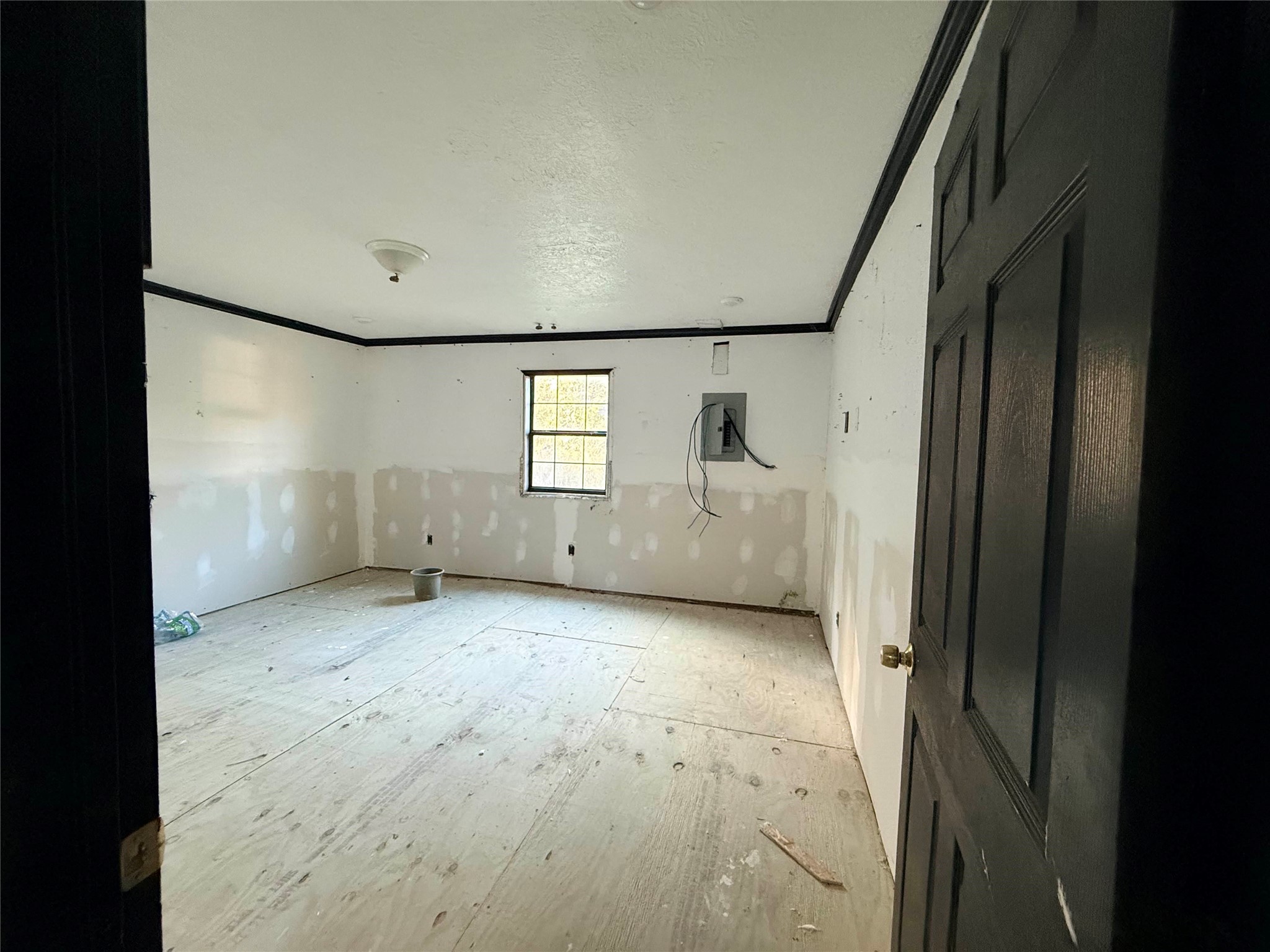 719 County Rd 3880 Property Photo 19