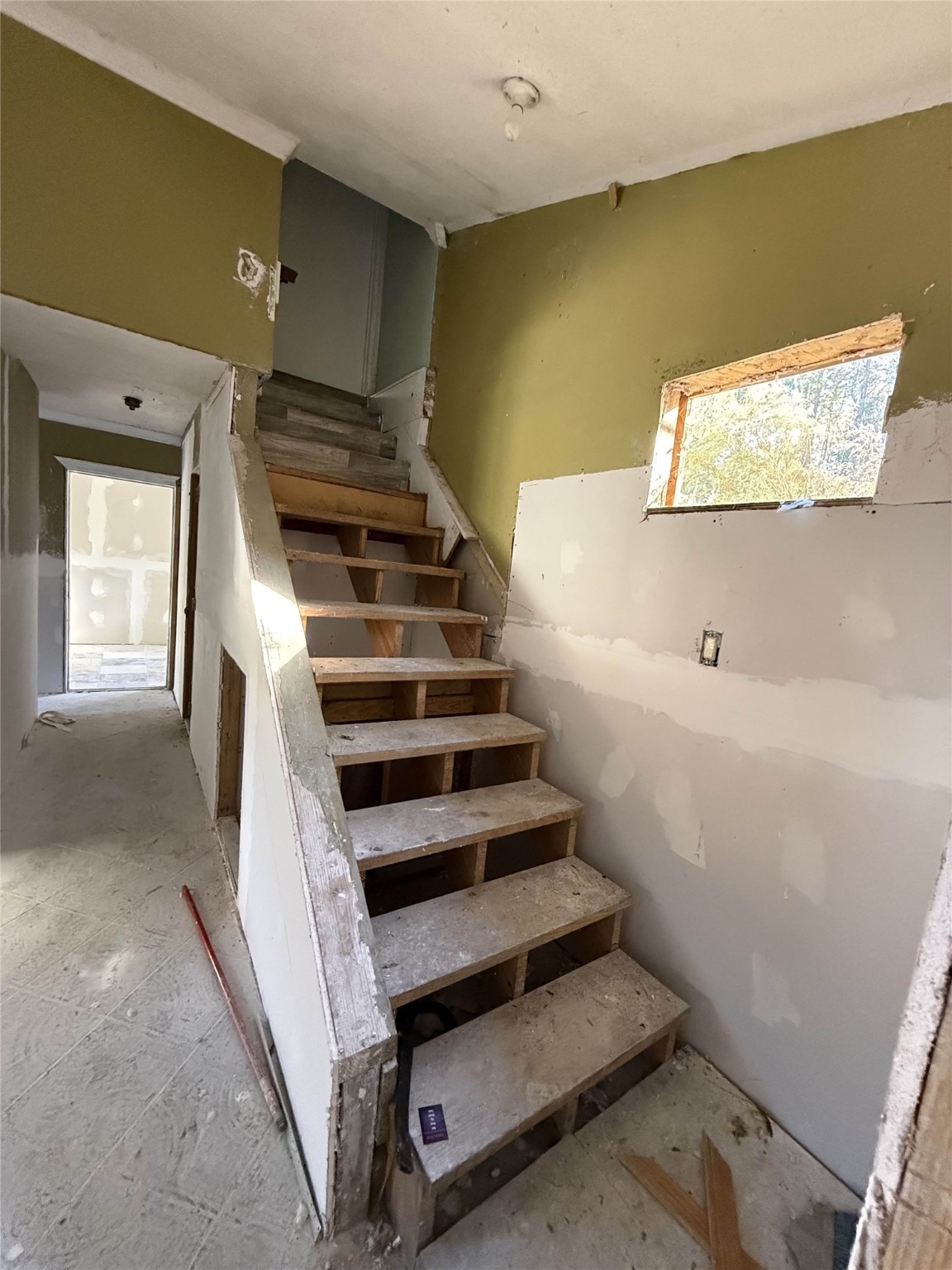 719 County Rd 3880 Property Photo 34