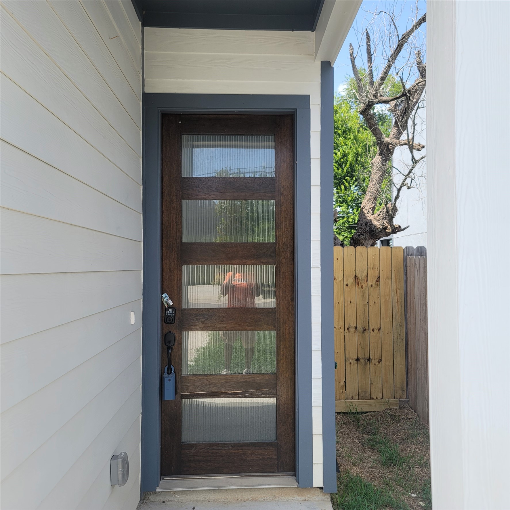 4207 Stassen Street Property Photo 4