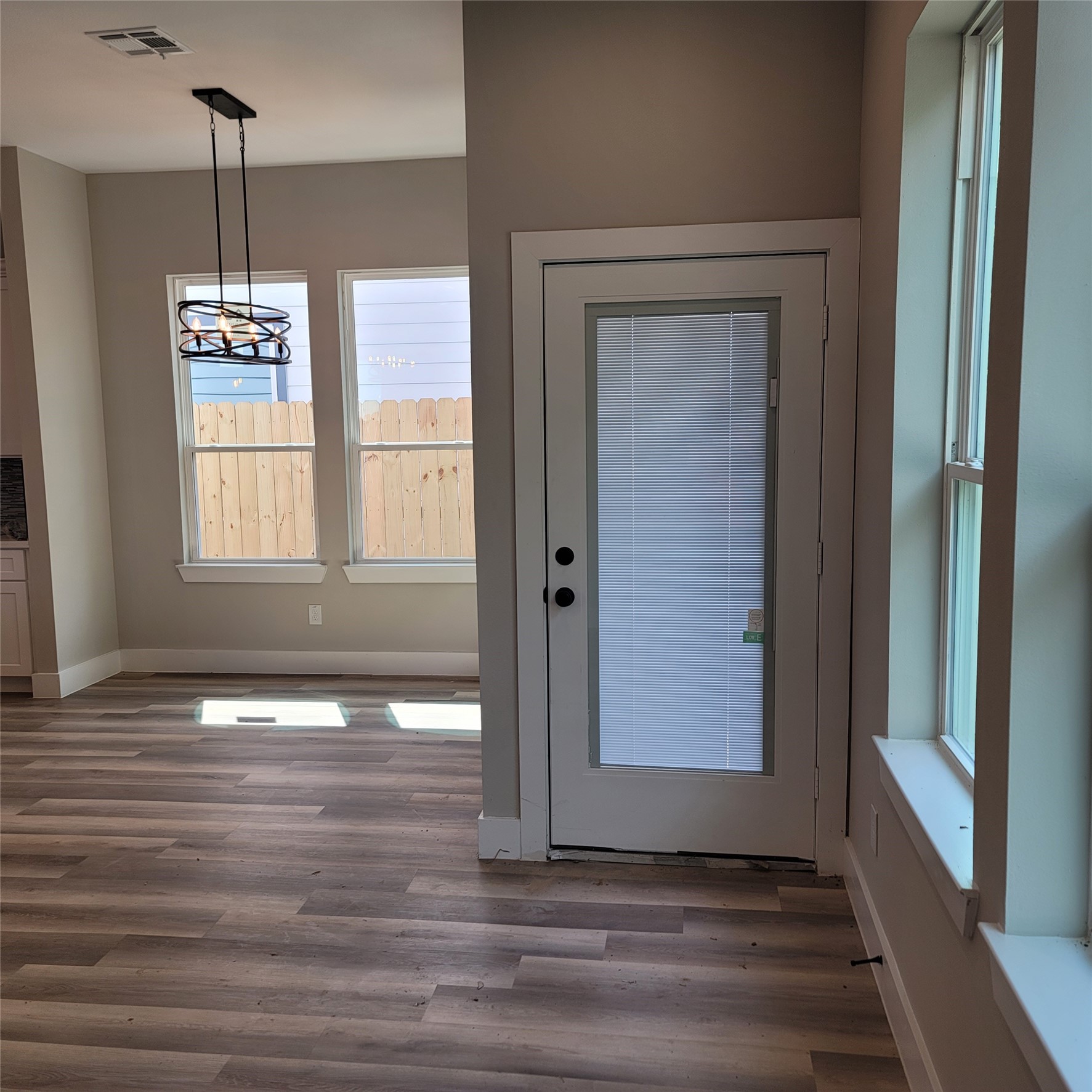 4207 Stassen Street Property Photo 28