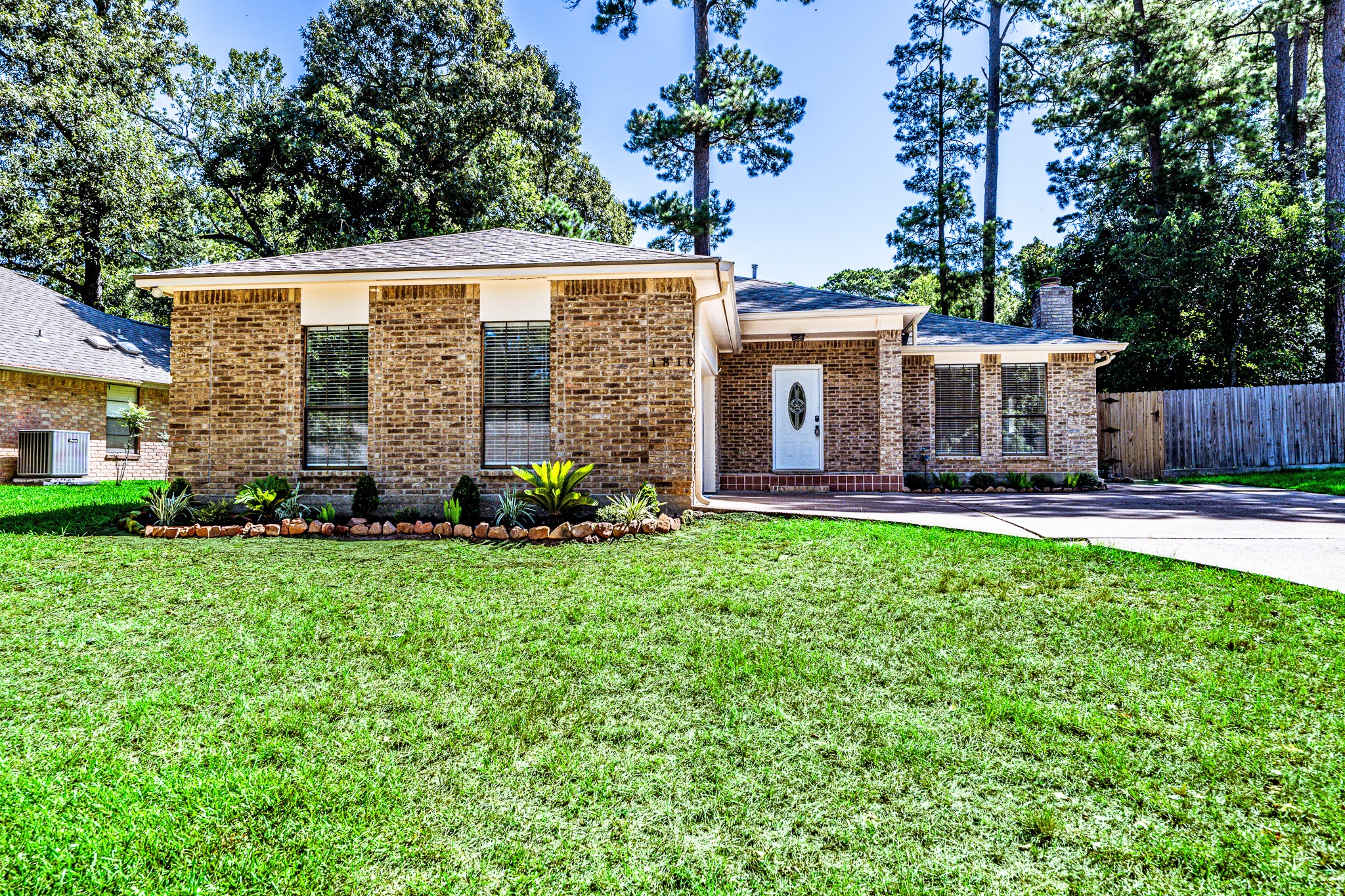 1810 Greentree Drive Drive Property Photo 3