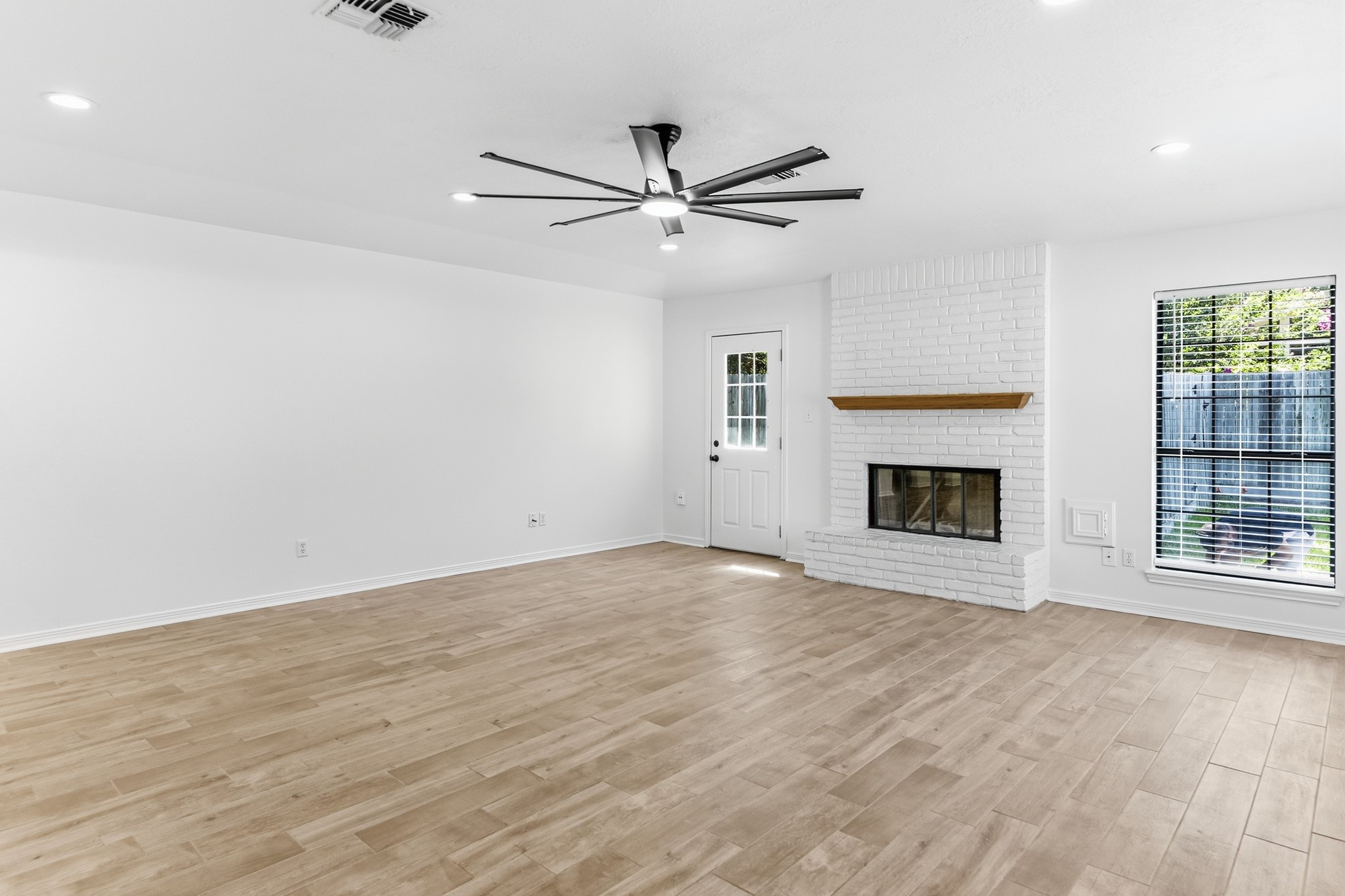 1810 Greentree Drive Drive Property Photo 6