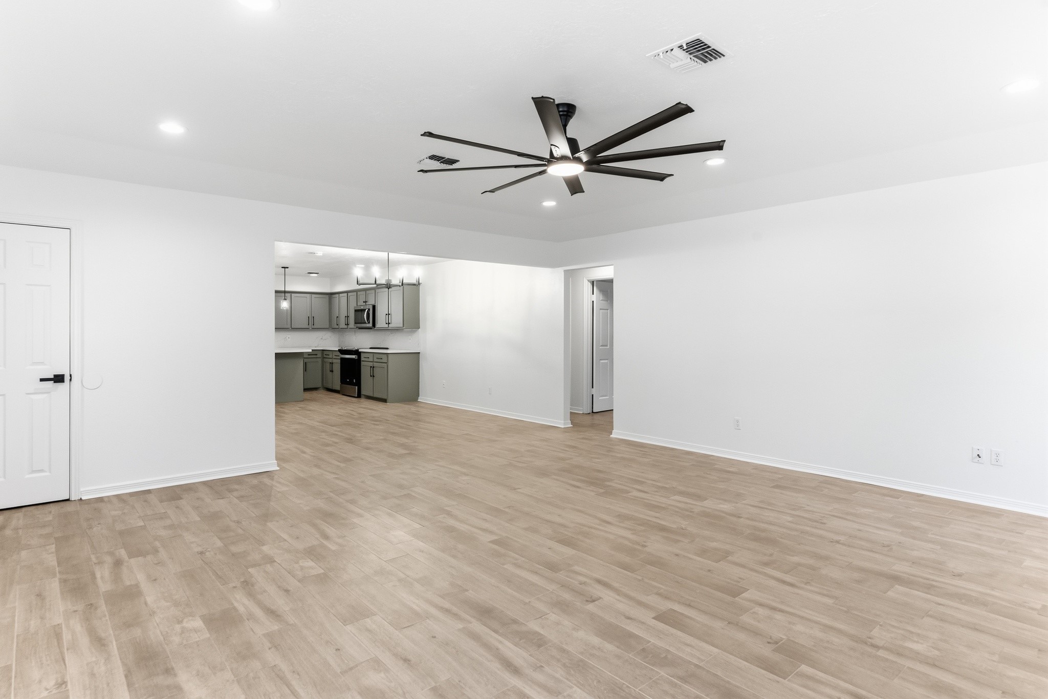 1810 Greentree Drive Drive Property Photo 8