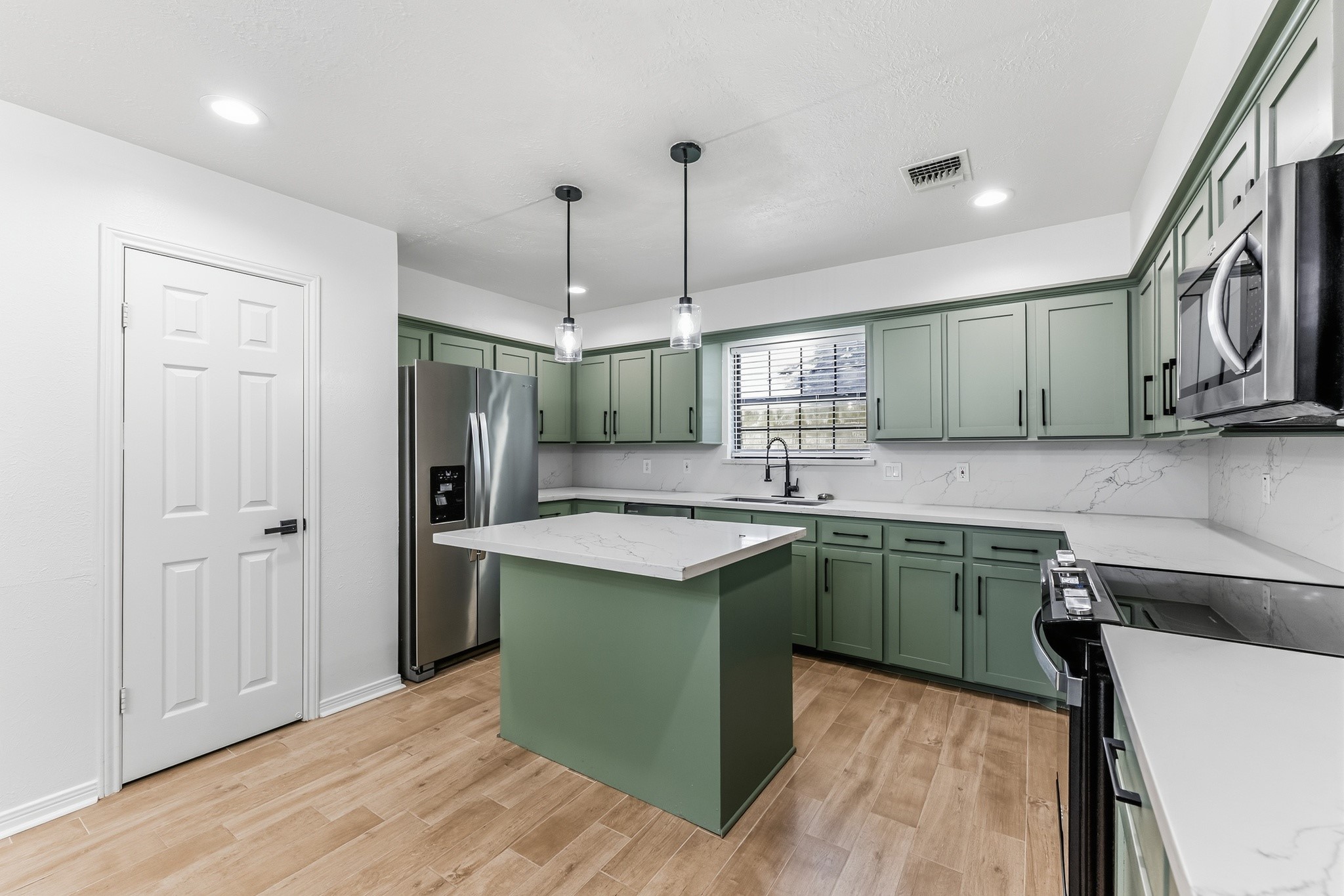 1810 Greentree Drive Drive Property Photo 18