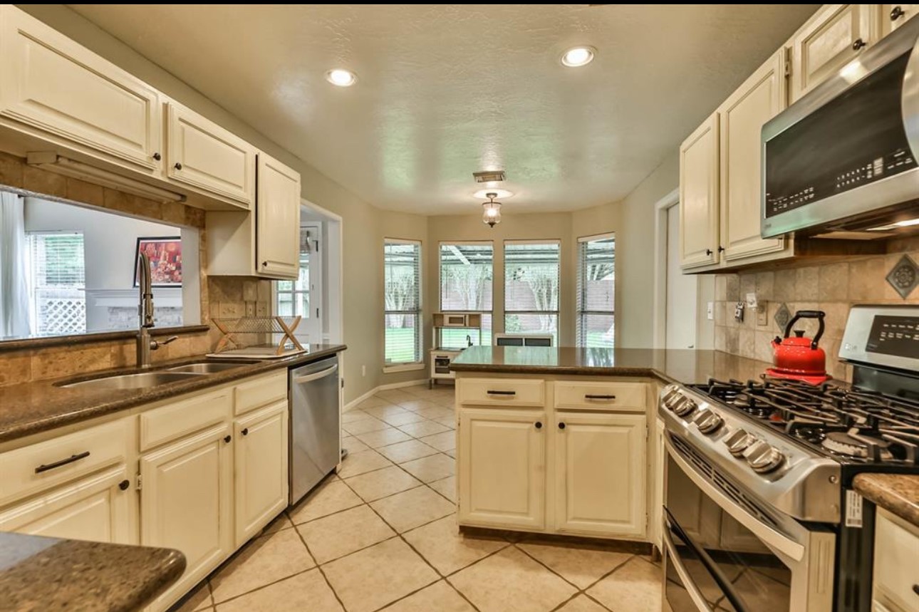 1123 Juniper Canyon Lane Property Photo 6