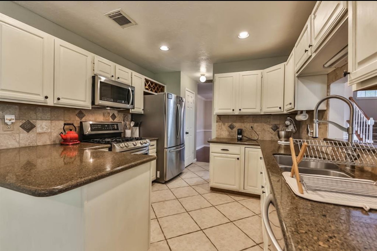 1123 Juniper Canyon Lane Property Photo 7