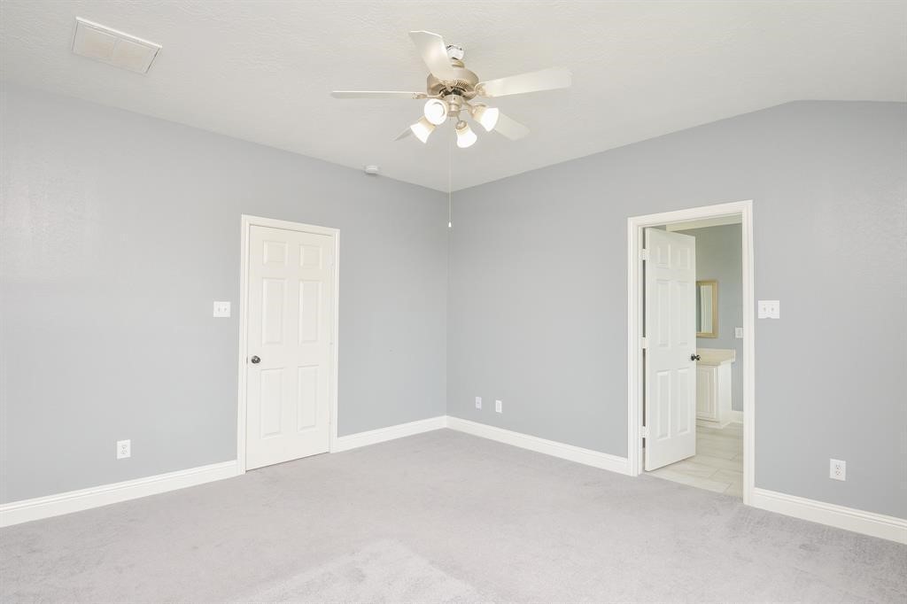 8755 Thistlemoor Lane Property Photo 8