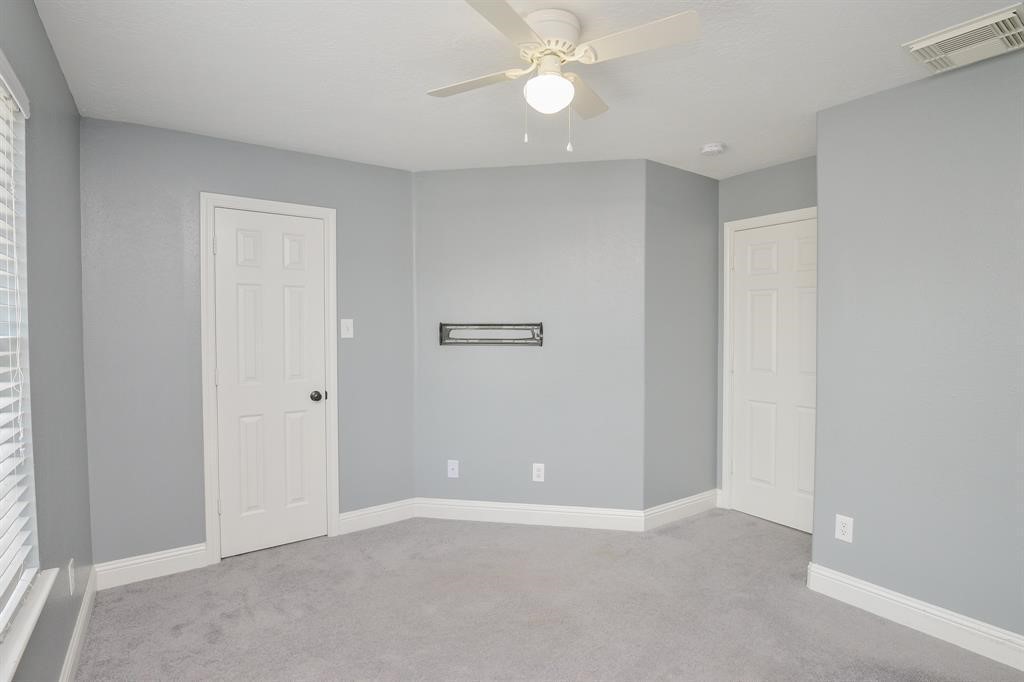 8755 Thistlemoor Lane Property Photo 9
