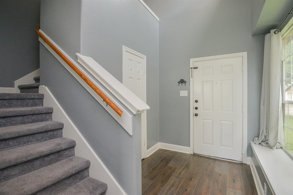 8755 Thistlemoor Lane Property Photo 10