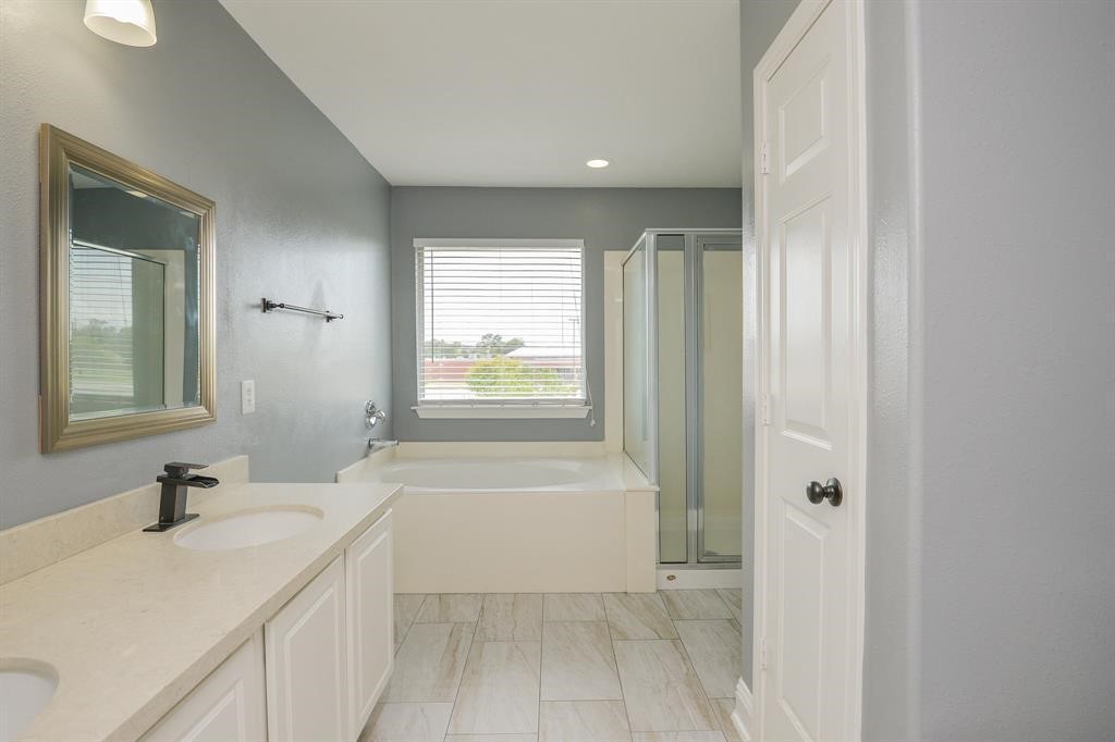 8755 Thistlemoor Lane Property Photo 13