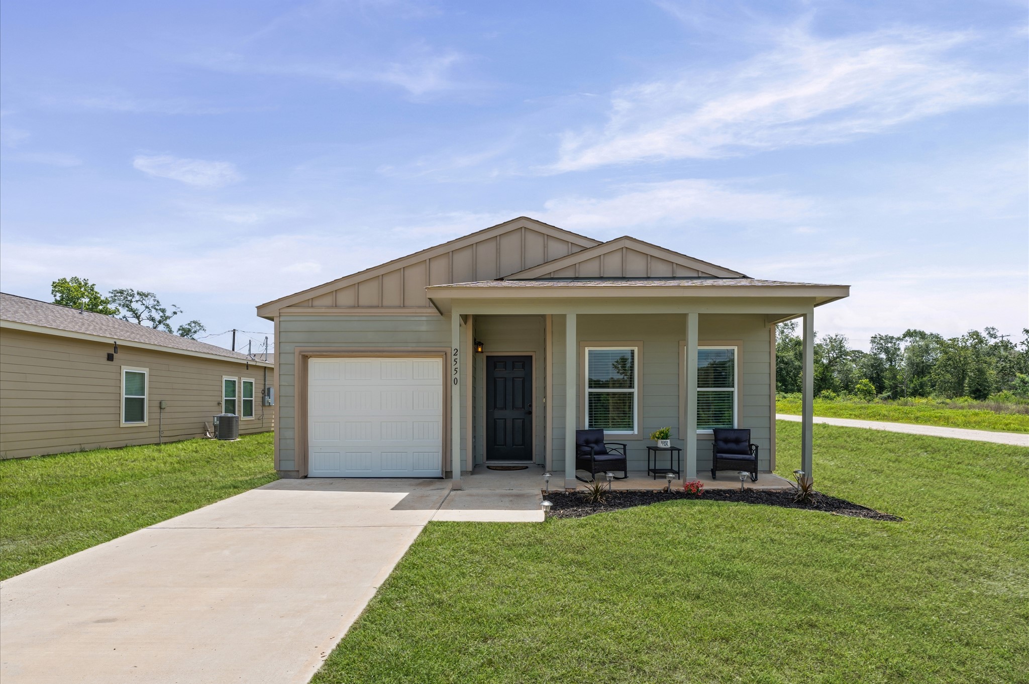 2550 18th Street Property Photo 1