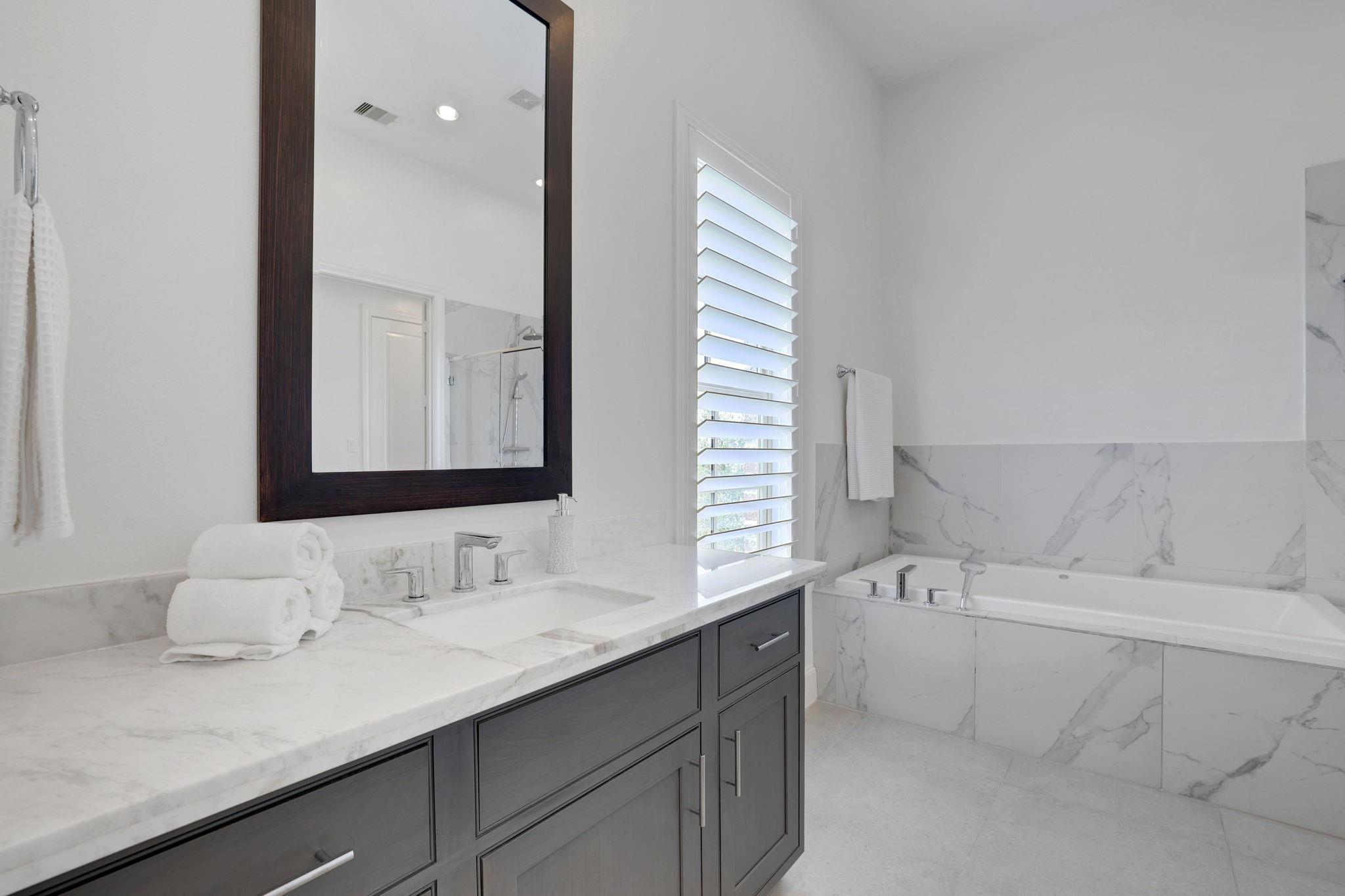 4045 Leeland Street Property Photo 42