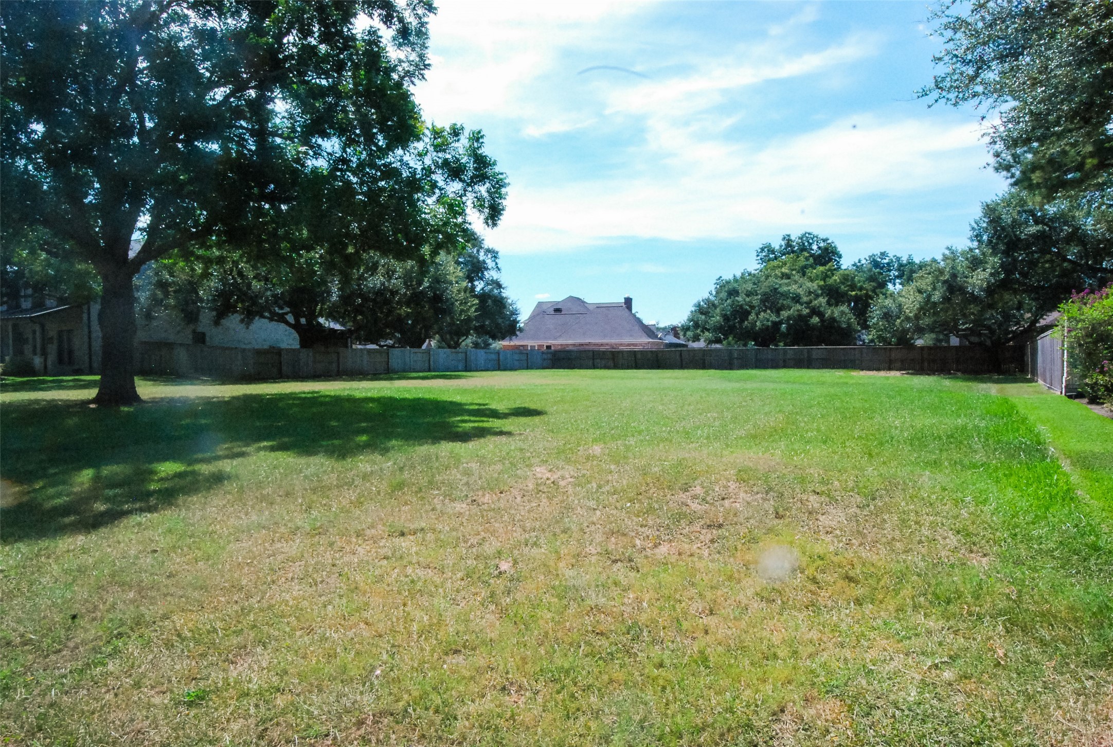 5211 Weston Drive Property Photo 5