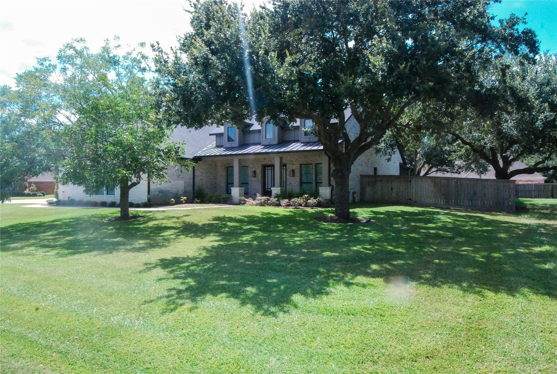 5211 Weston Drive Property Photo 11