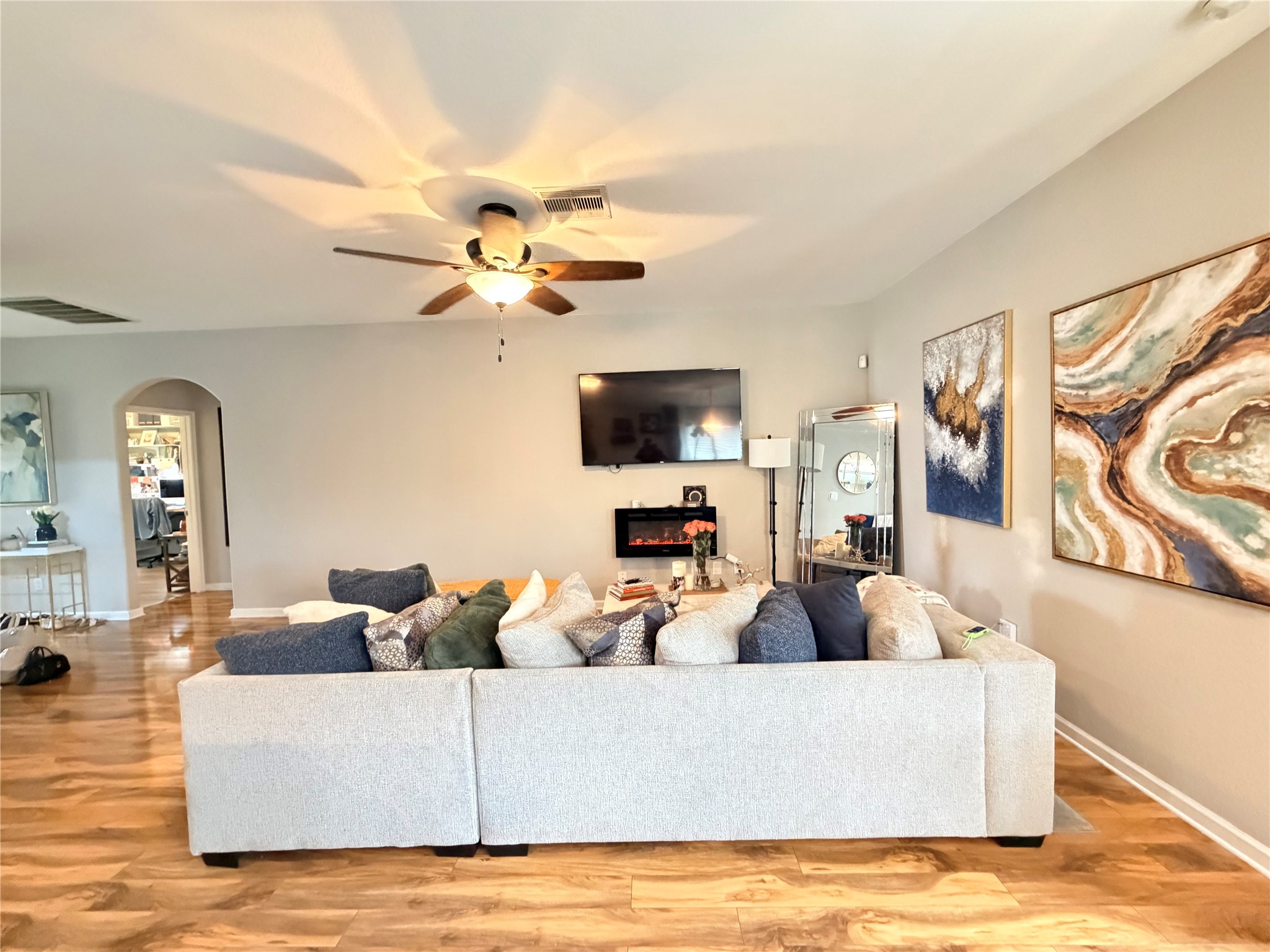 1807 Emerson Ridge Drive Property Photo 9