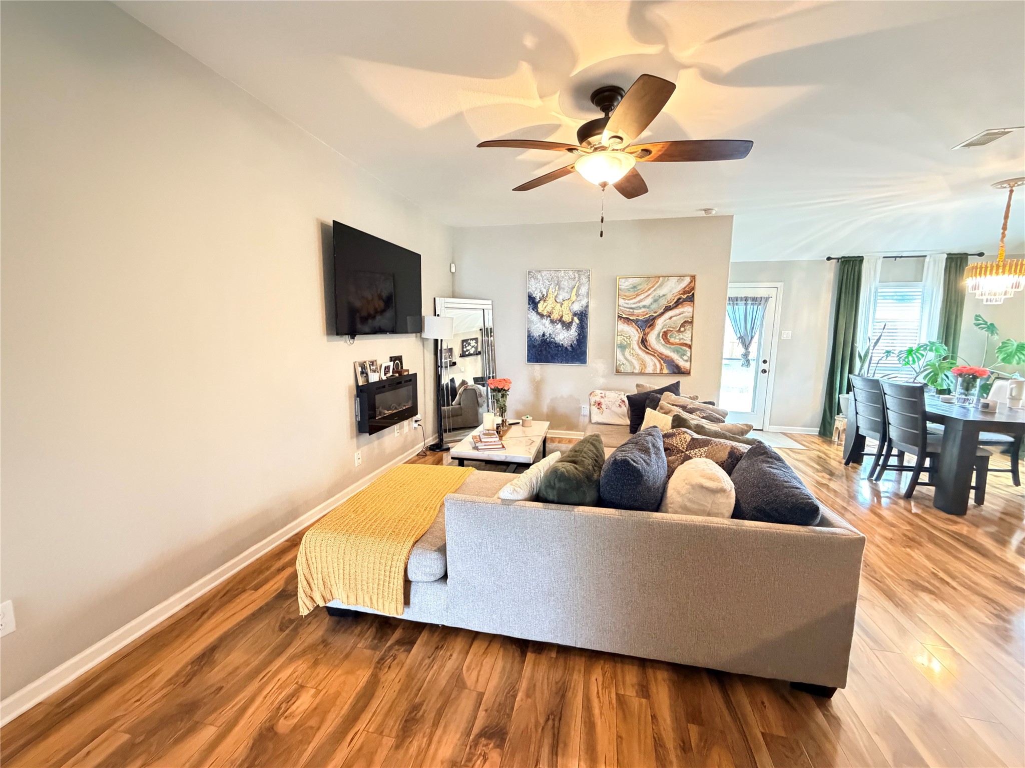 1807 Emerson Ridge Drive Property Photo 12