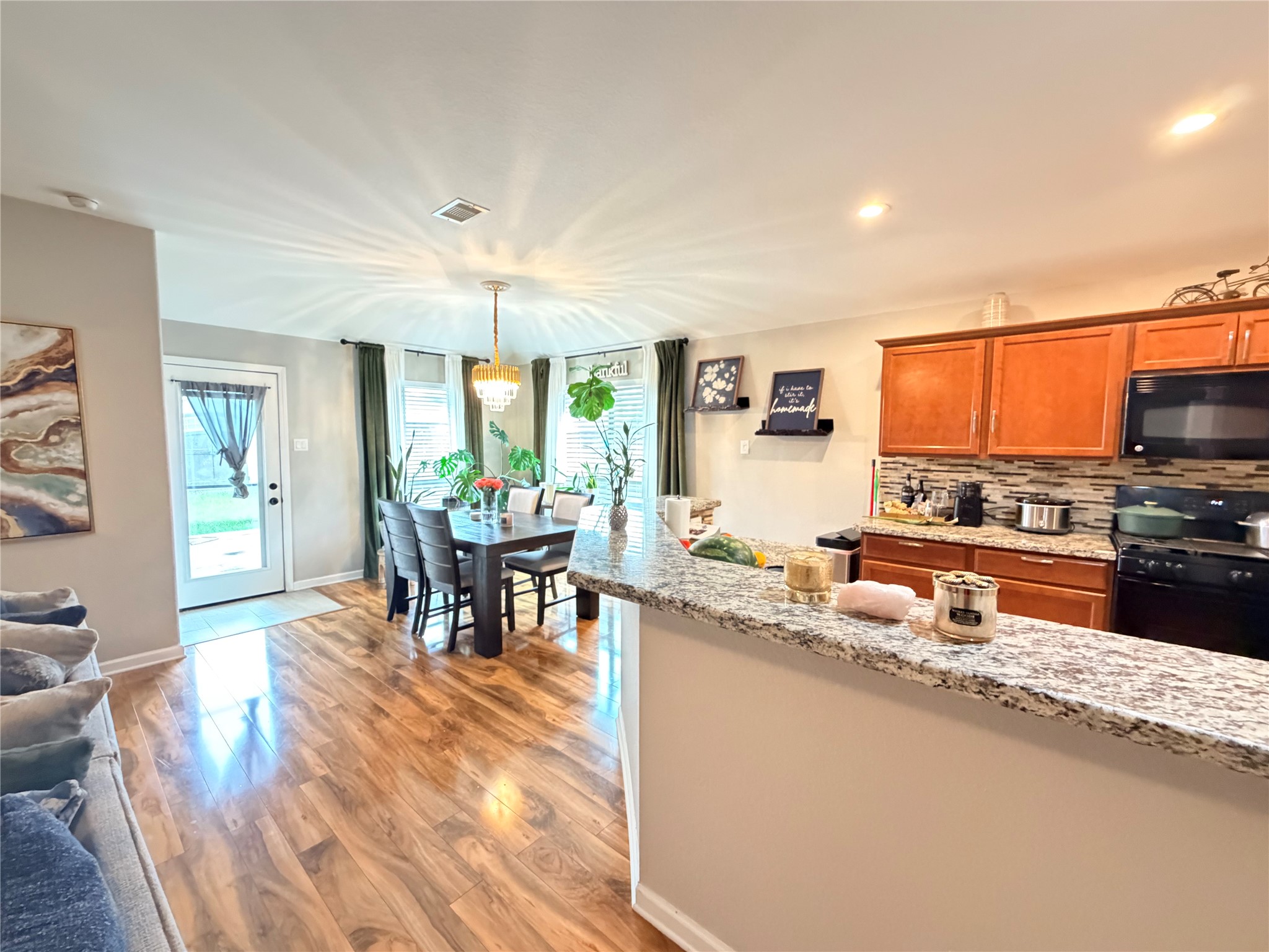 1807 Emerson Ridge Drive Property Photo 14