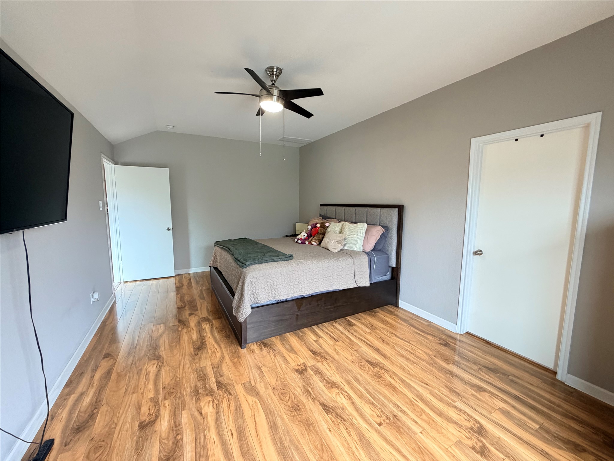 1807 Emerson Ridge Drive Property Photo 19