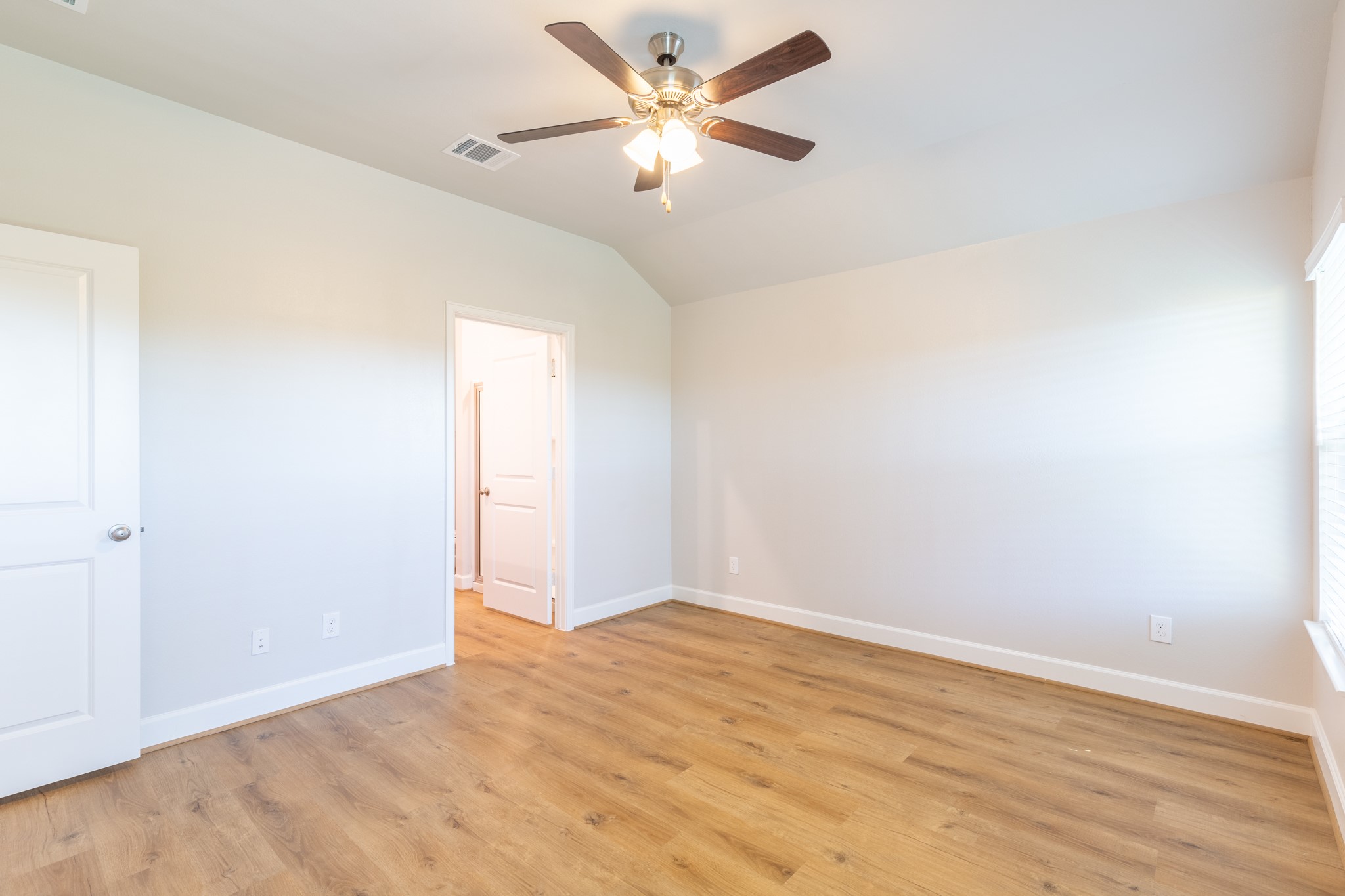 801 Roosevelt Property Photo 15