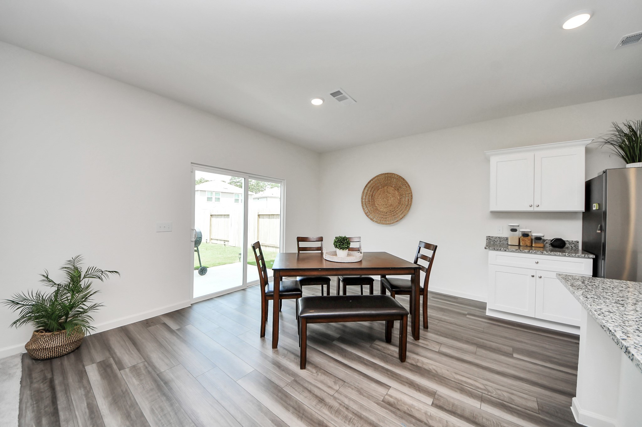 25360 Stoneham Creek Drive Property Photo 8