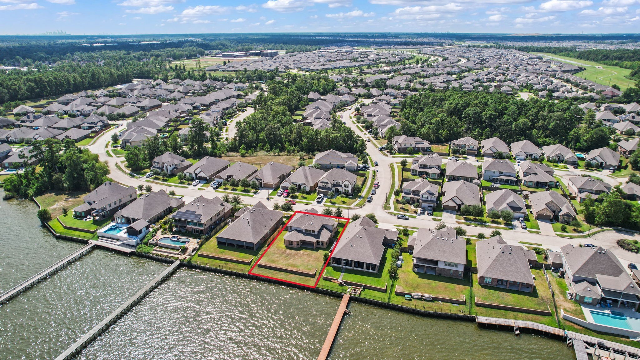 15526 Westward Lake Lane Property Photo 3