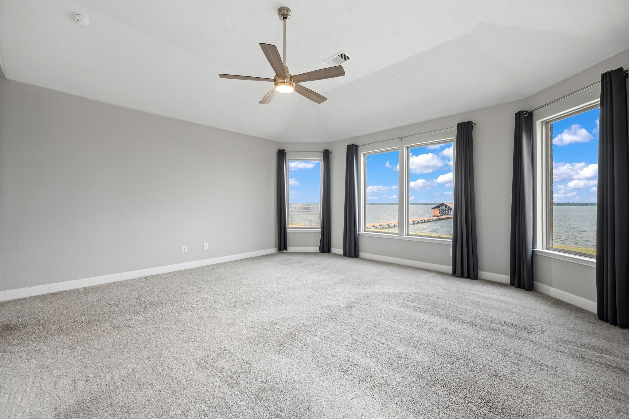 15526 Westward Lake Lane Property Photo 19