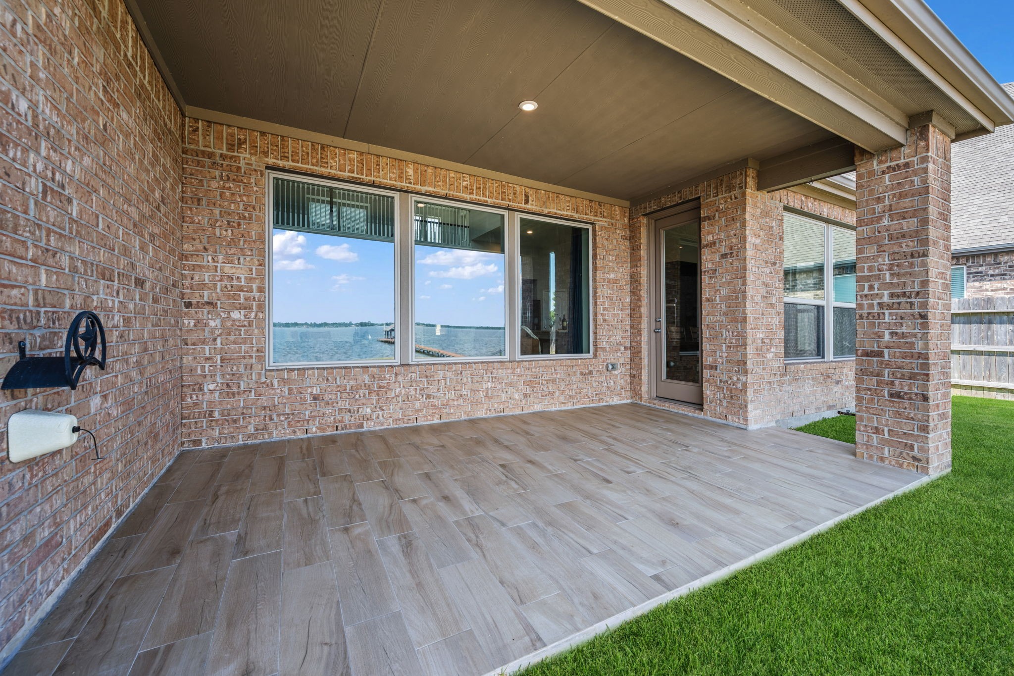 15526 Westward Lake Lane Property Photo 33