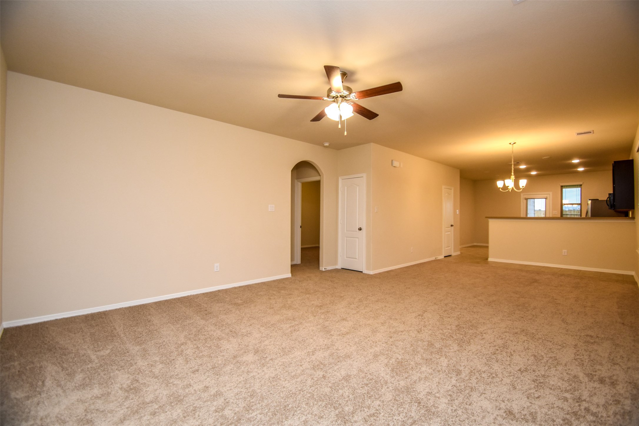 2431 Concord Terrace Property Photo 7