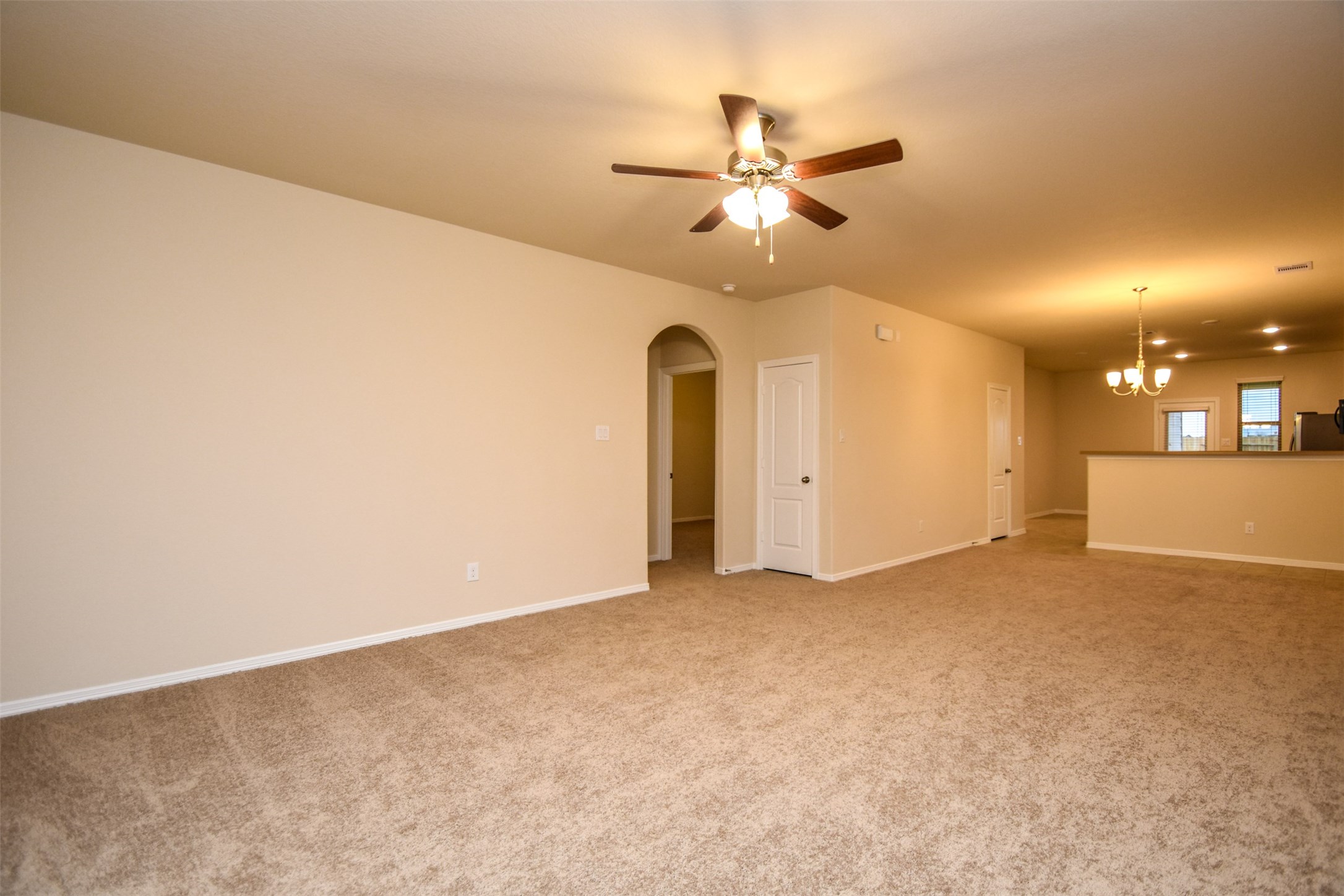 2431 Concord Terrace Property Photo 8