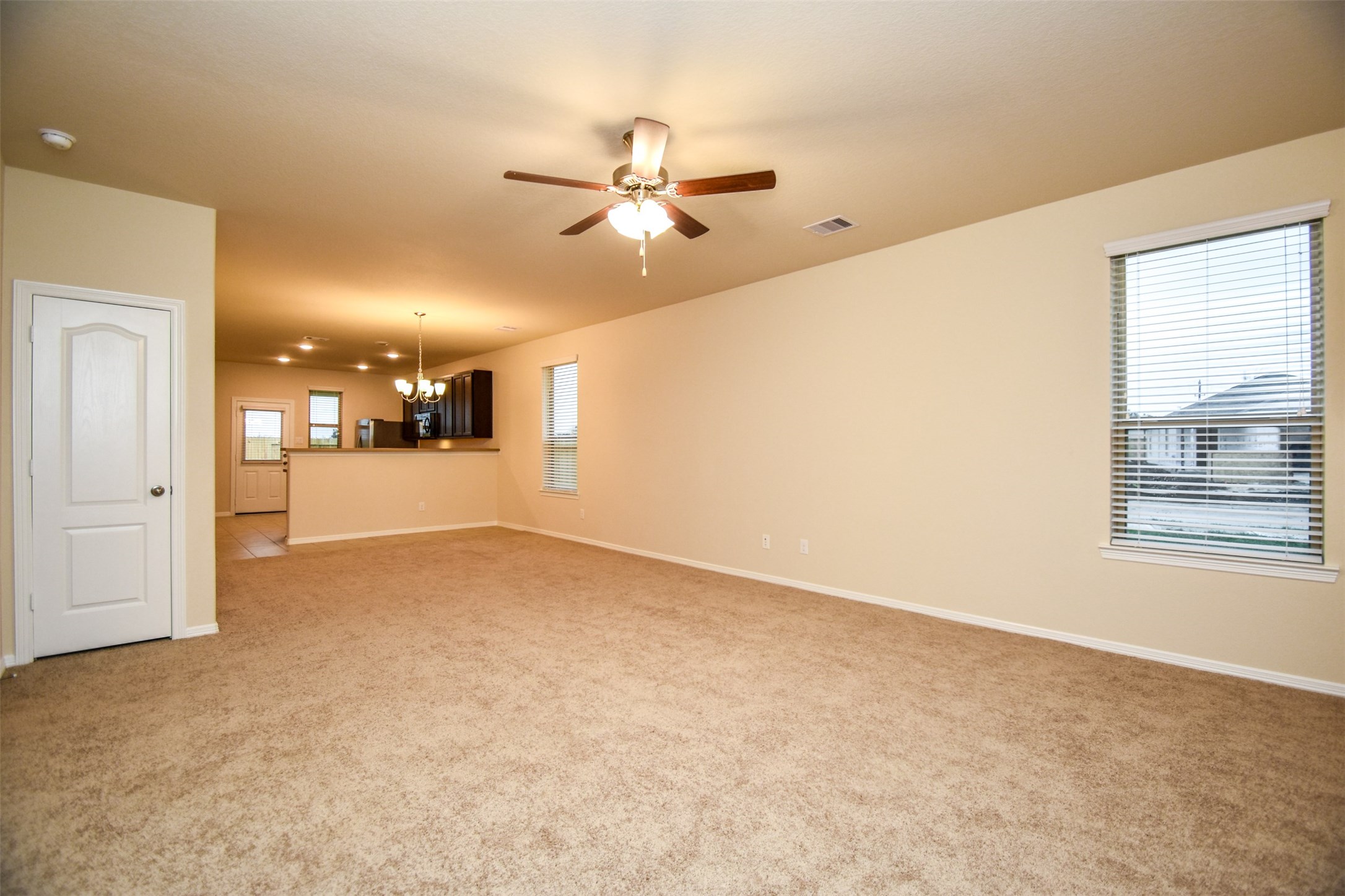 2431 Concord Terrace Property Photo 10