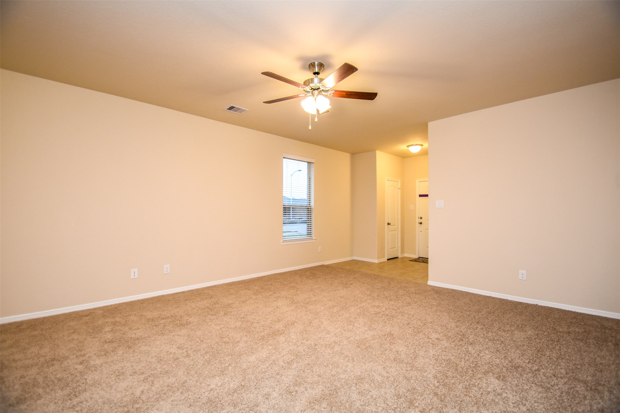 2431 Concord Terrace Property Photo 11