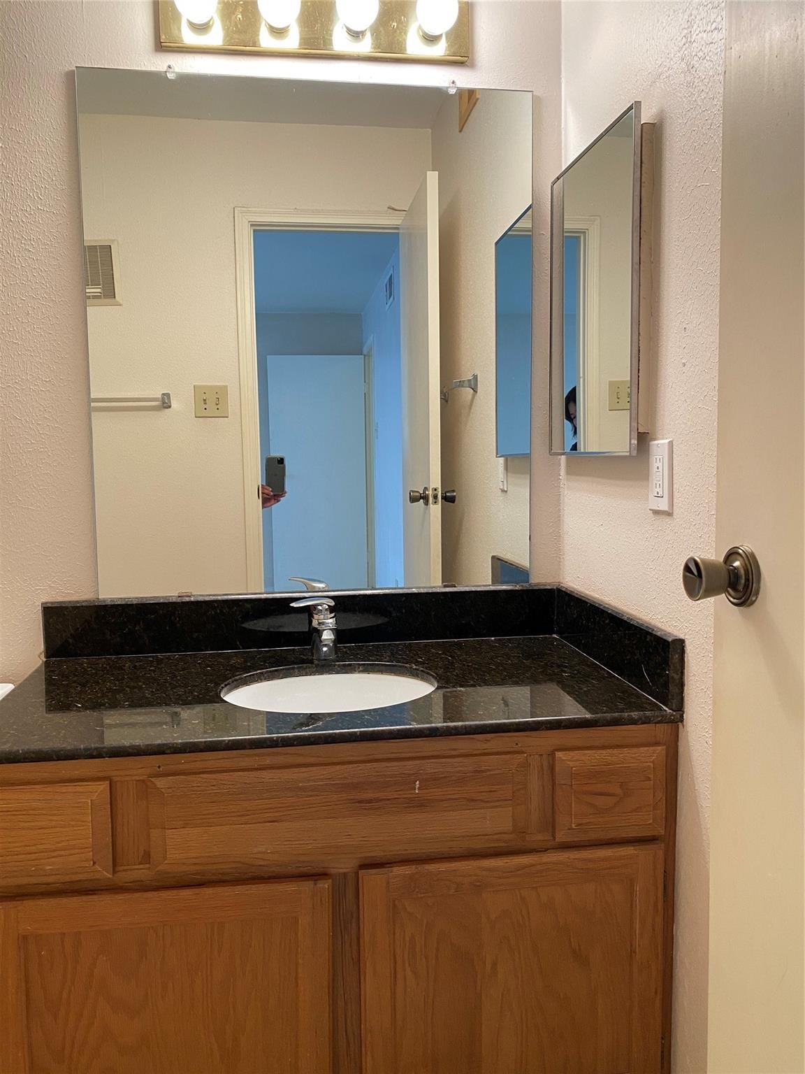 7709 Cambridge Street 7709 Property Photo 9
