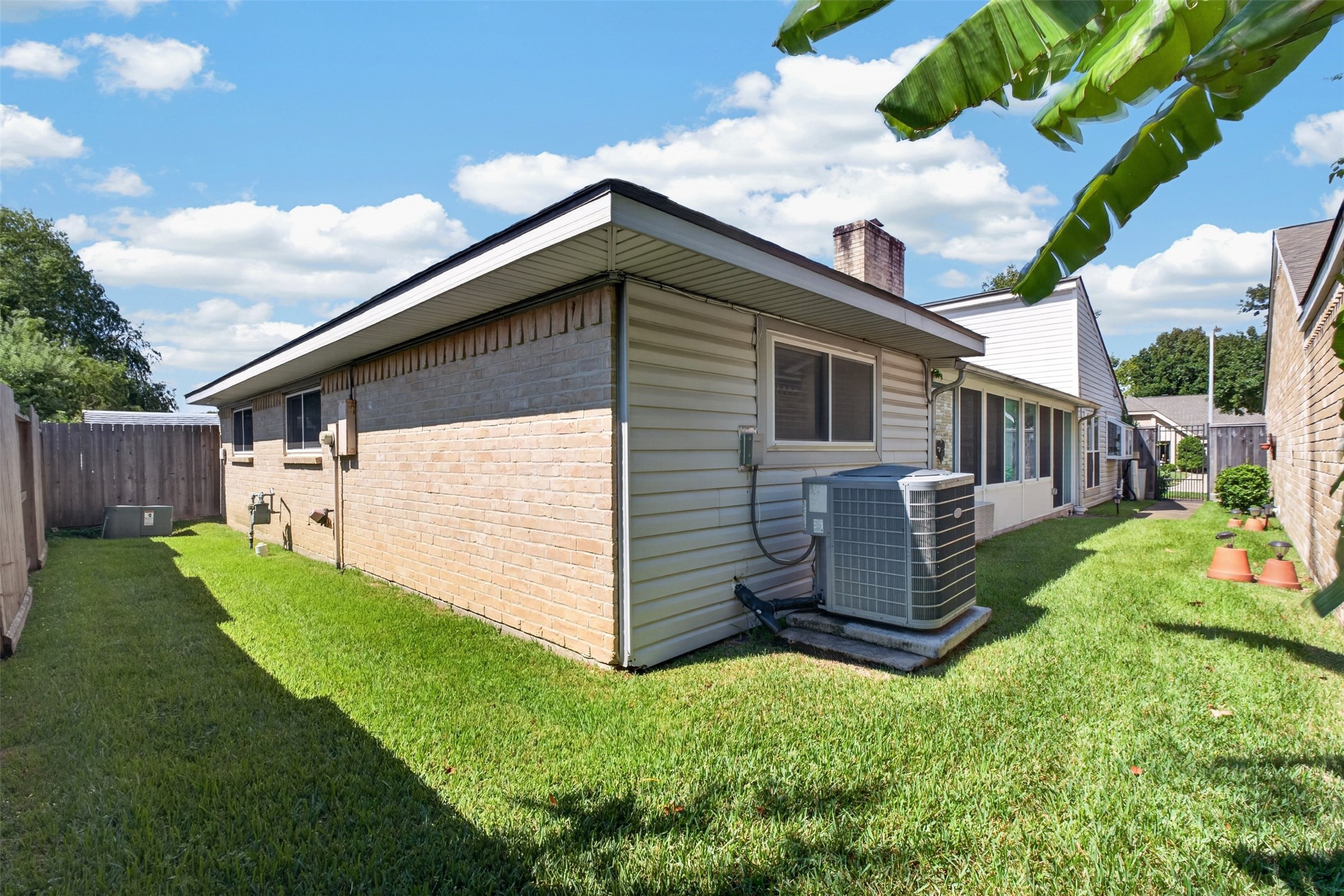 11911 Brook Meadows Lane Property Photo 34