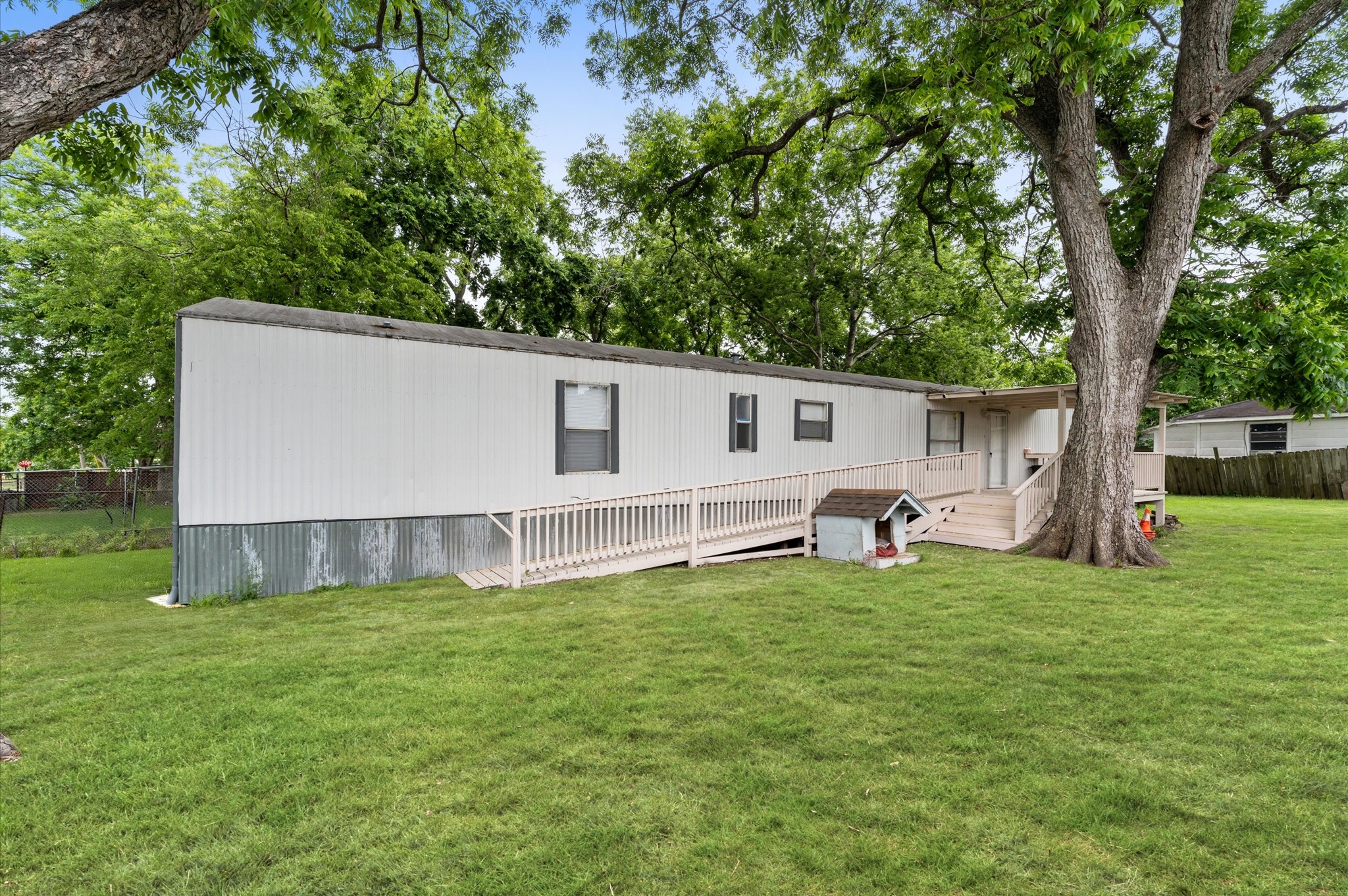 2106 Avenue C Property Photo 1