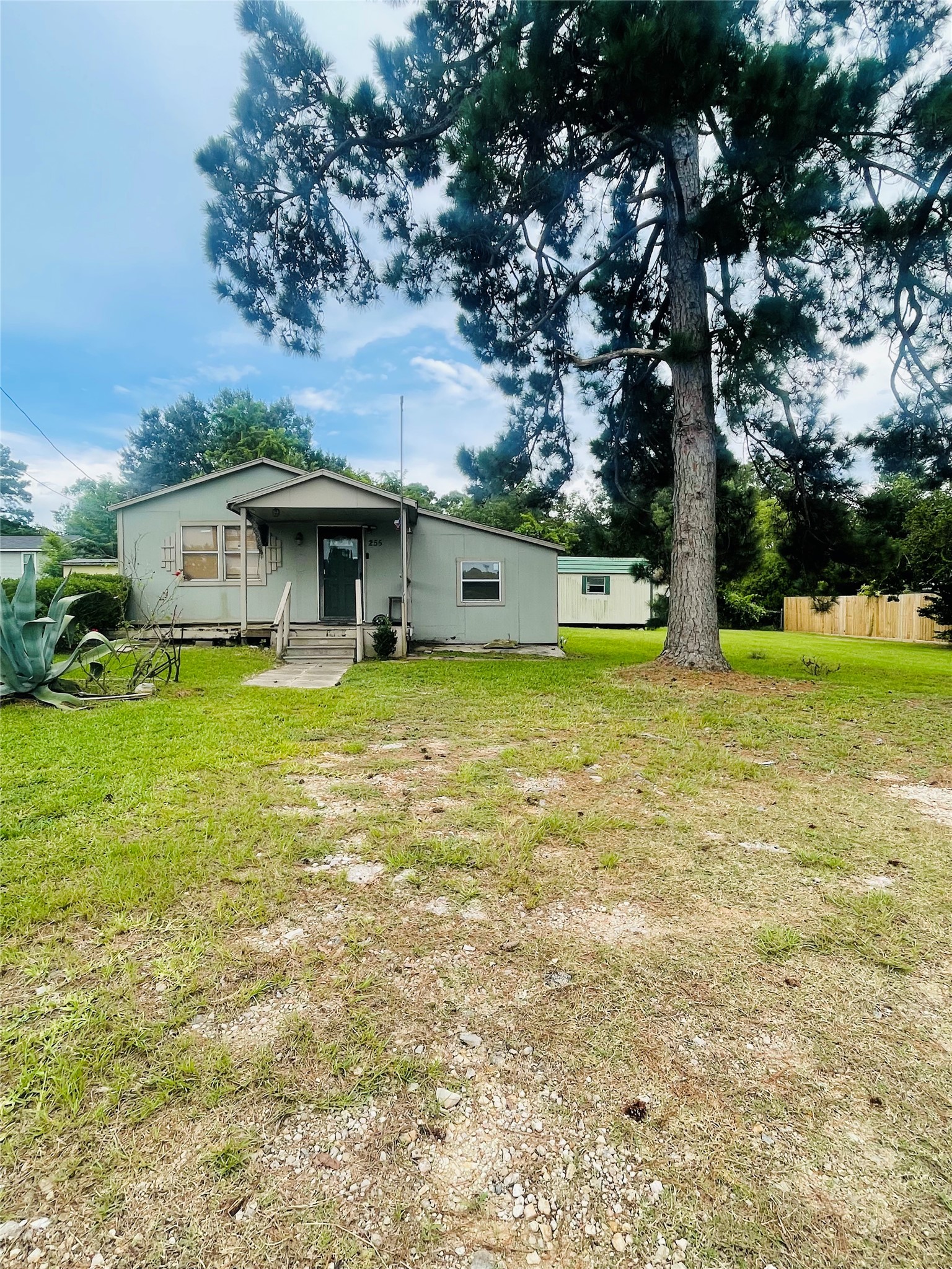 255 Bluebonnet Property Photo 1
