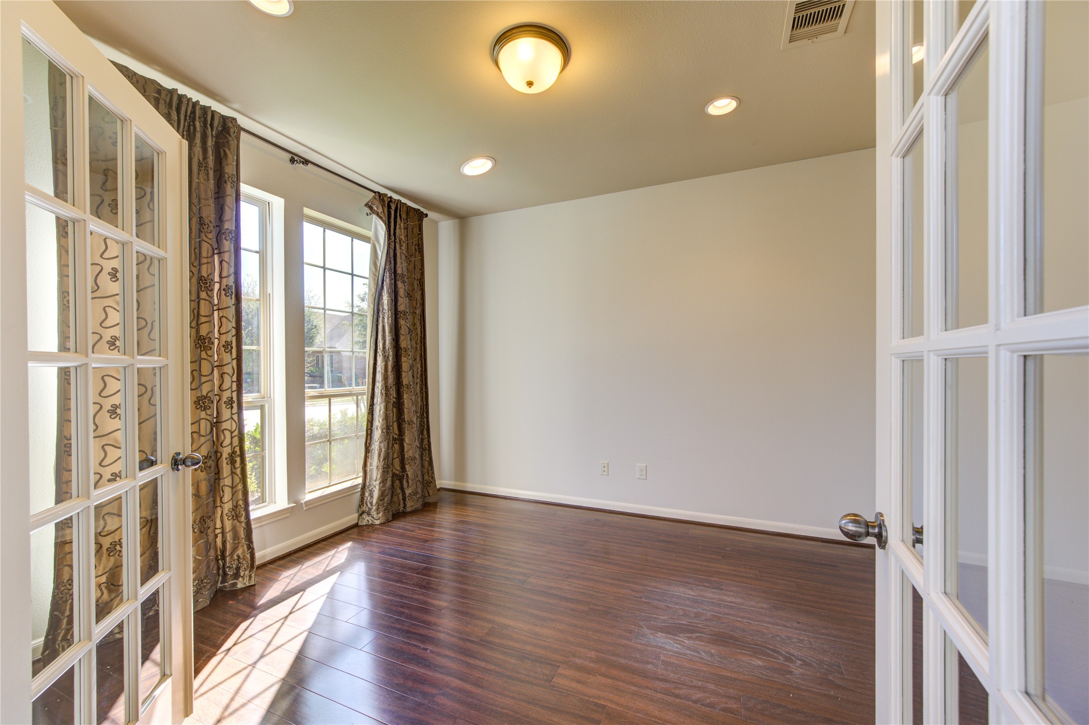 13419 Breakwater Path Loop Loop Property Photo 7