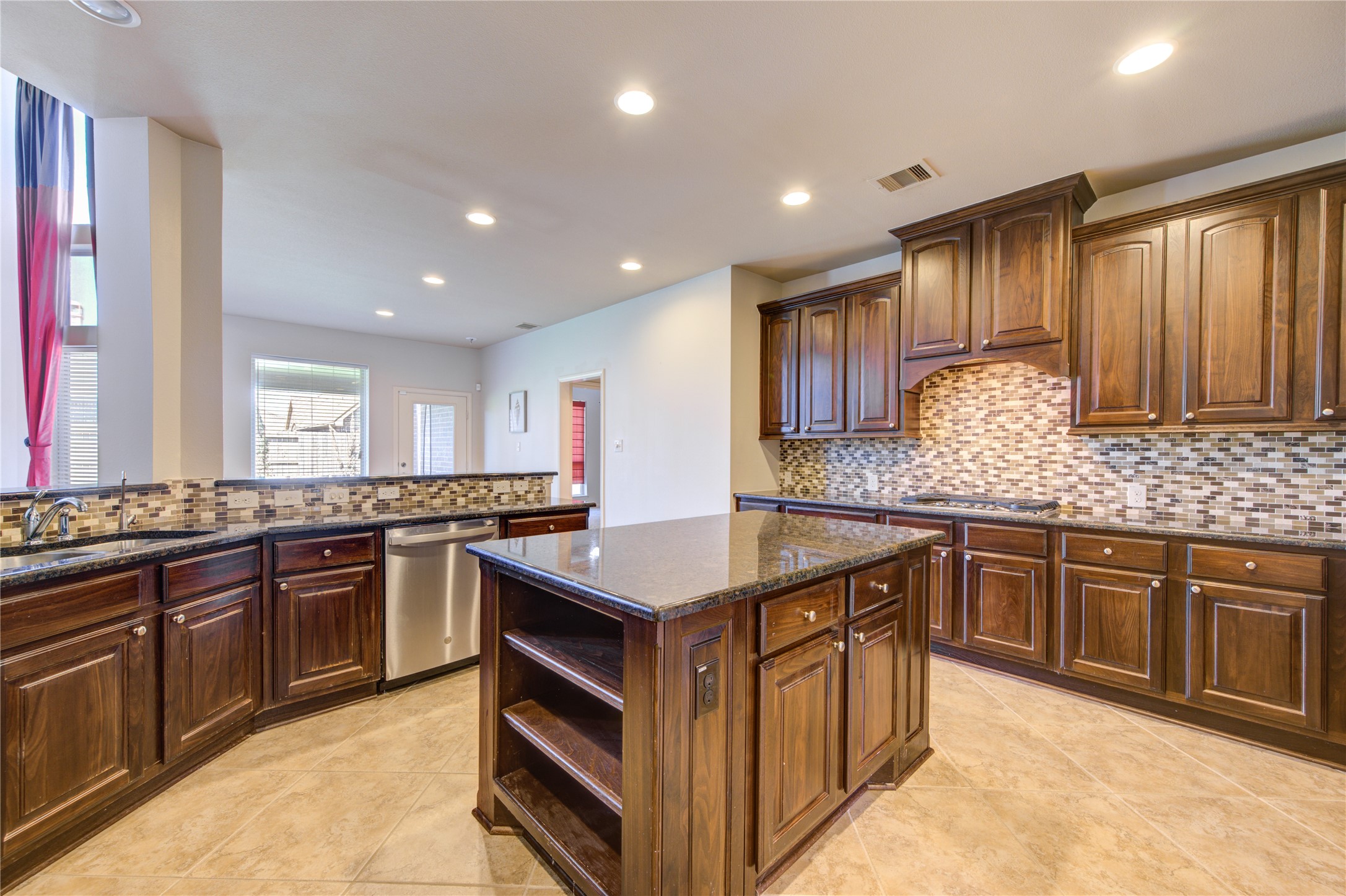 13419 Breakwater Path Loop Loop Property Photo 15