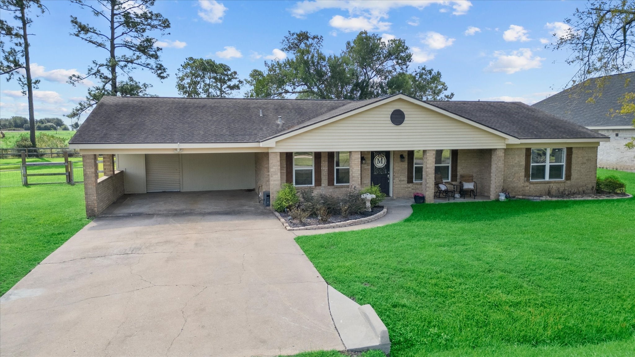 32033 Birdie Drive Property Photo 2
