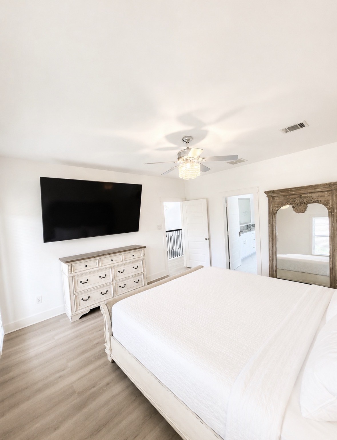 16722 Echo Heights Drive Property Photo 8