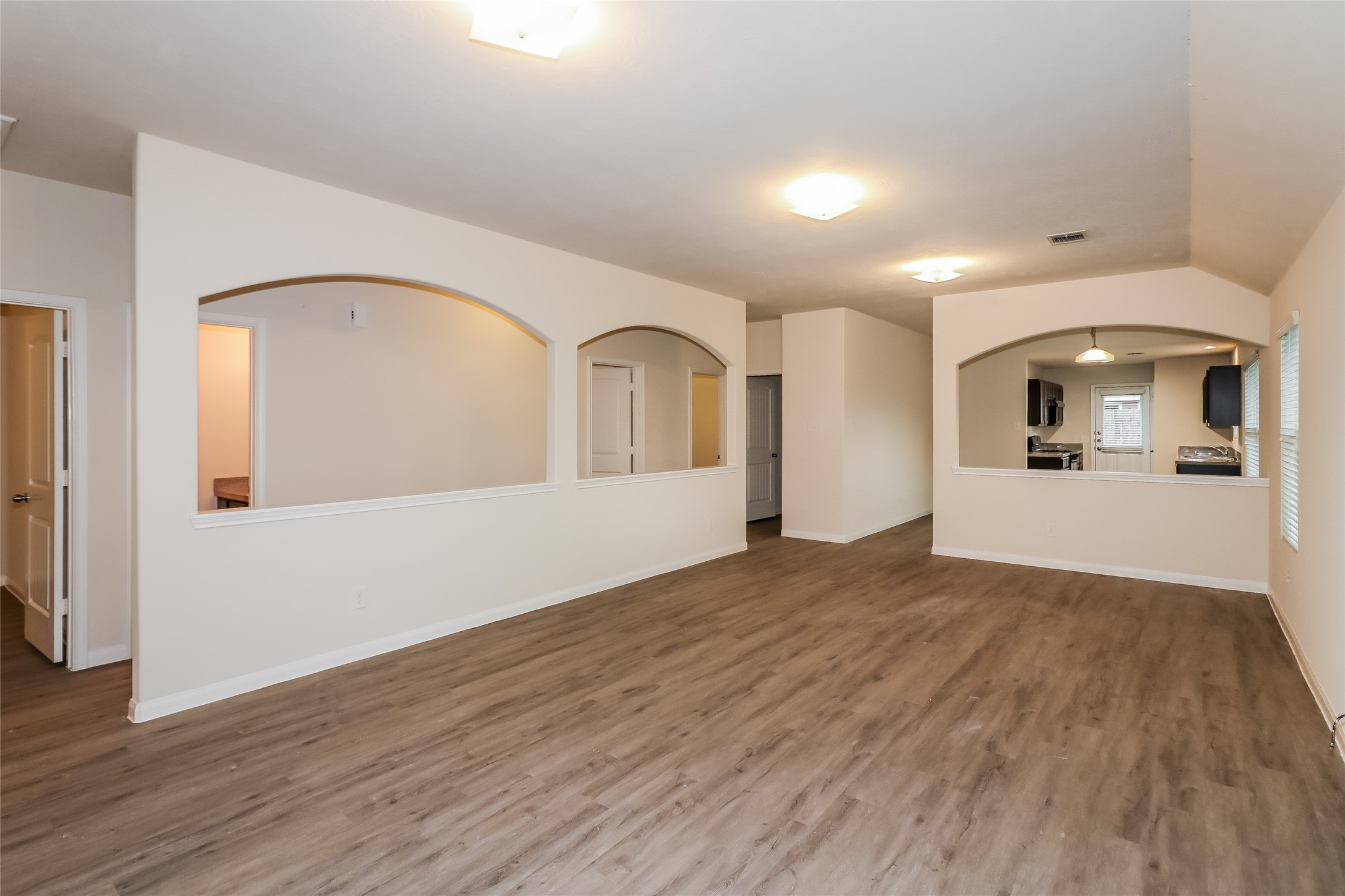 5506 Plantation Forest Drive Property Photo 6