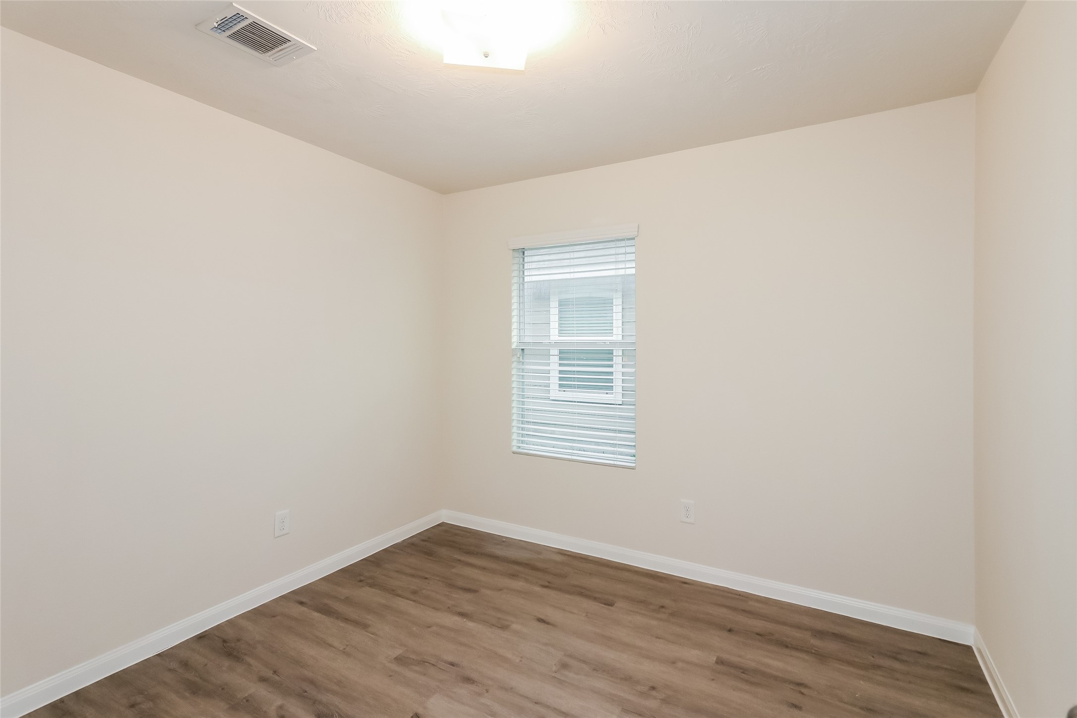 5506 Plantation Forest Drive Property Photo 10