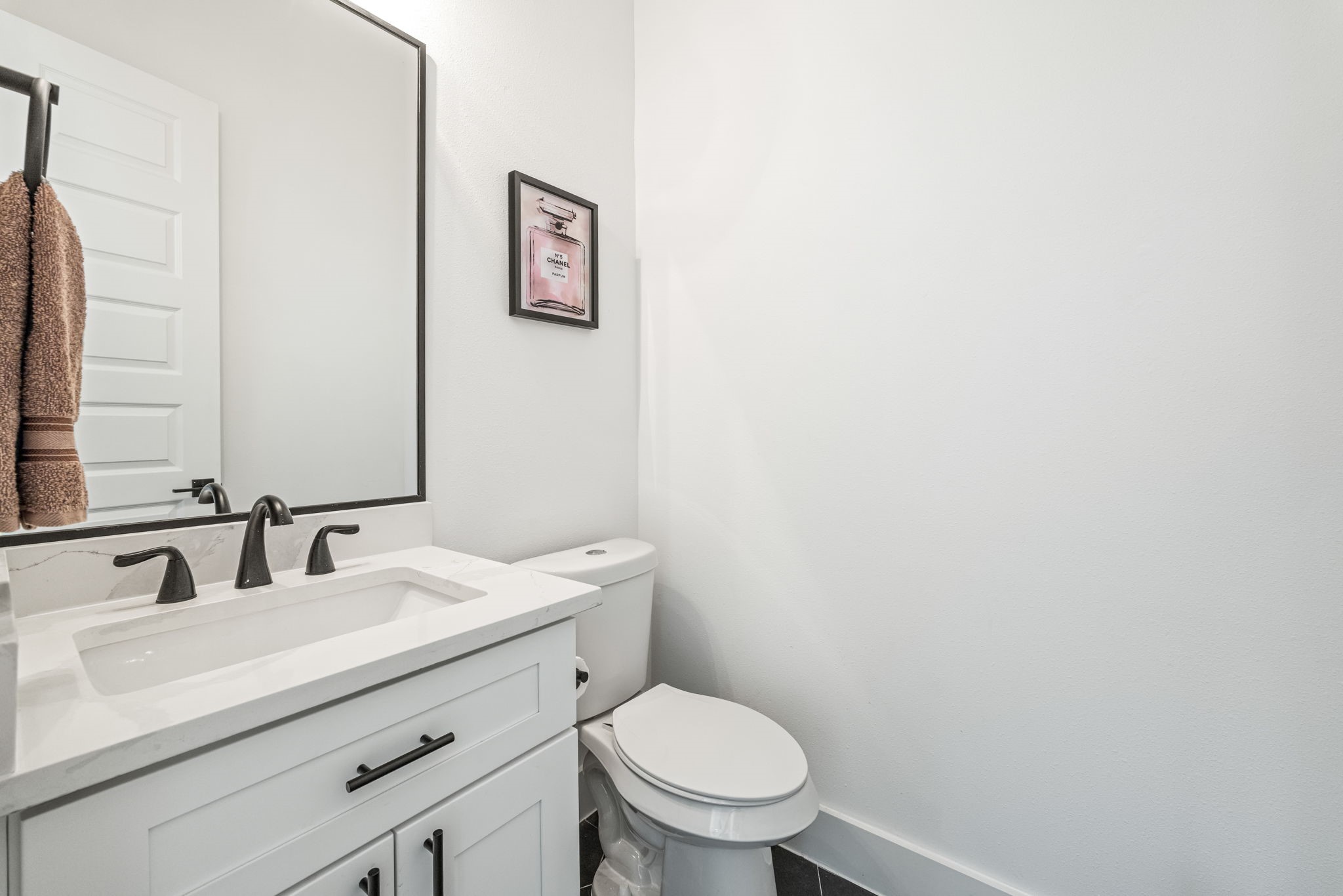 1305 E 27th Street A Property Photo 19