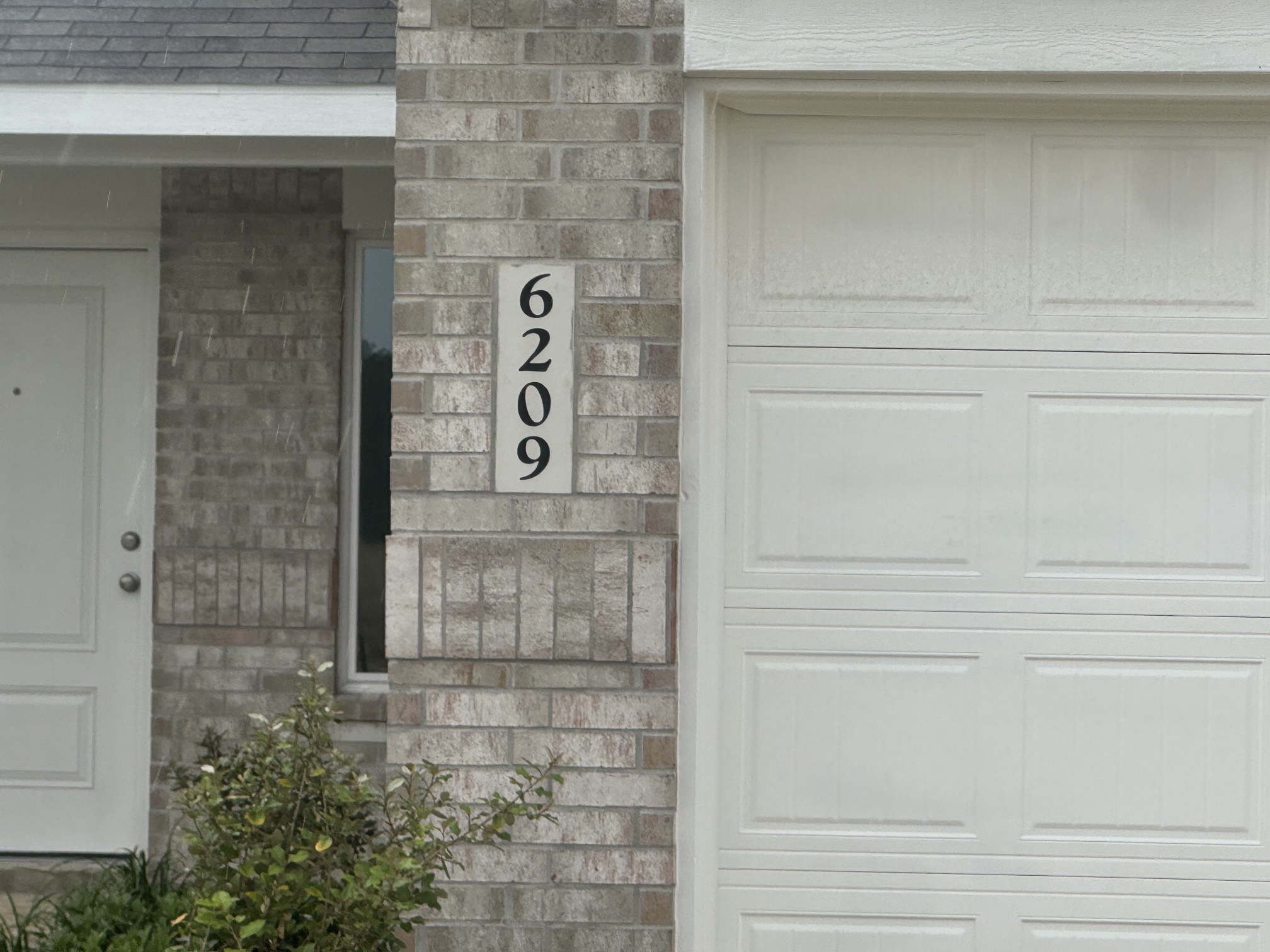 6209 Alder Creek Property Photo 3