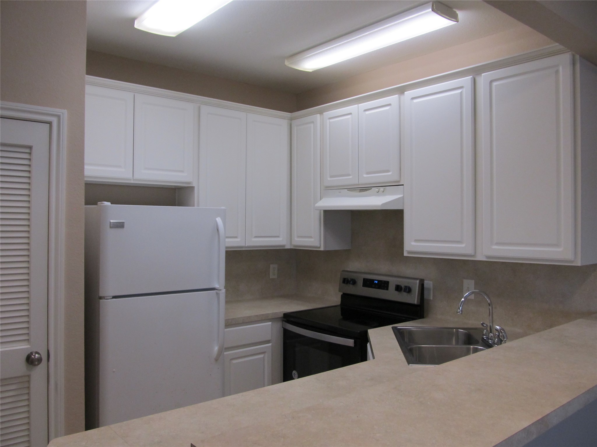 903 16th Street Property Photo 6
