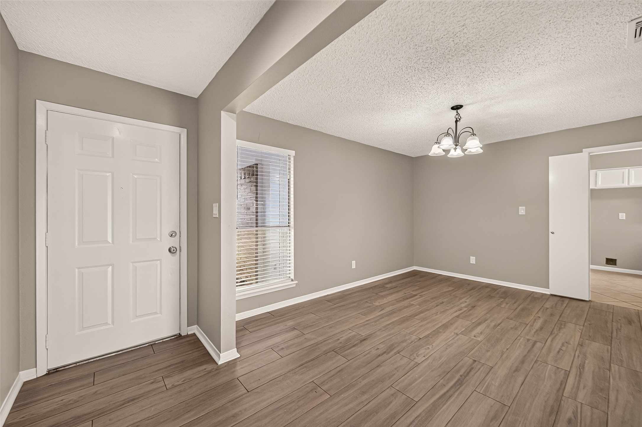 6111 Grandvale Drive Property Photo 2