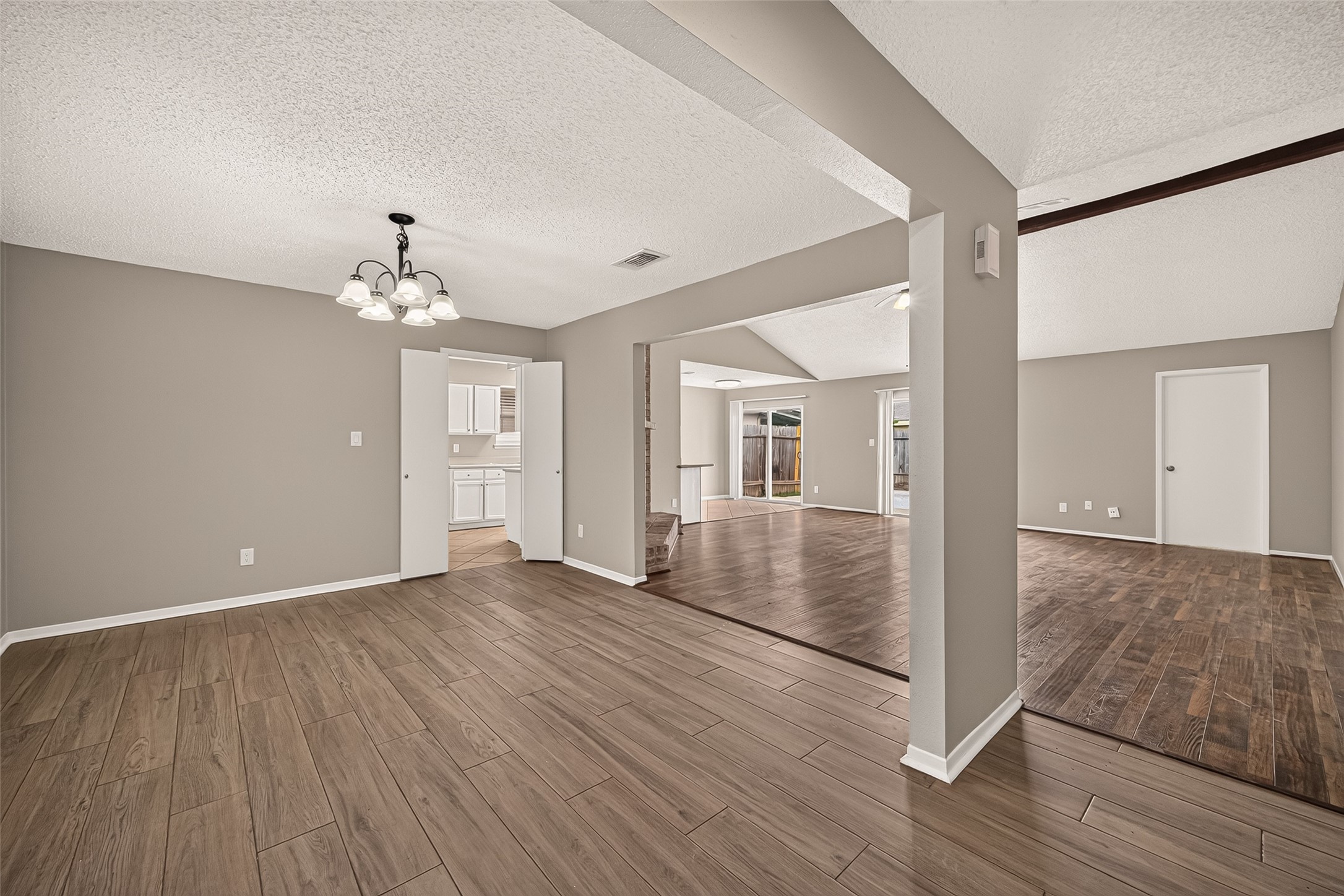 6111 Grandvale Drive Property Photo 3